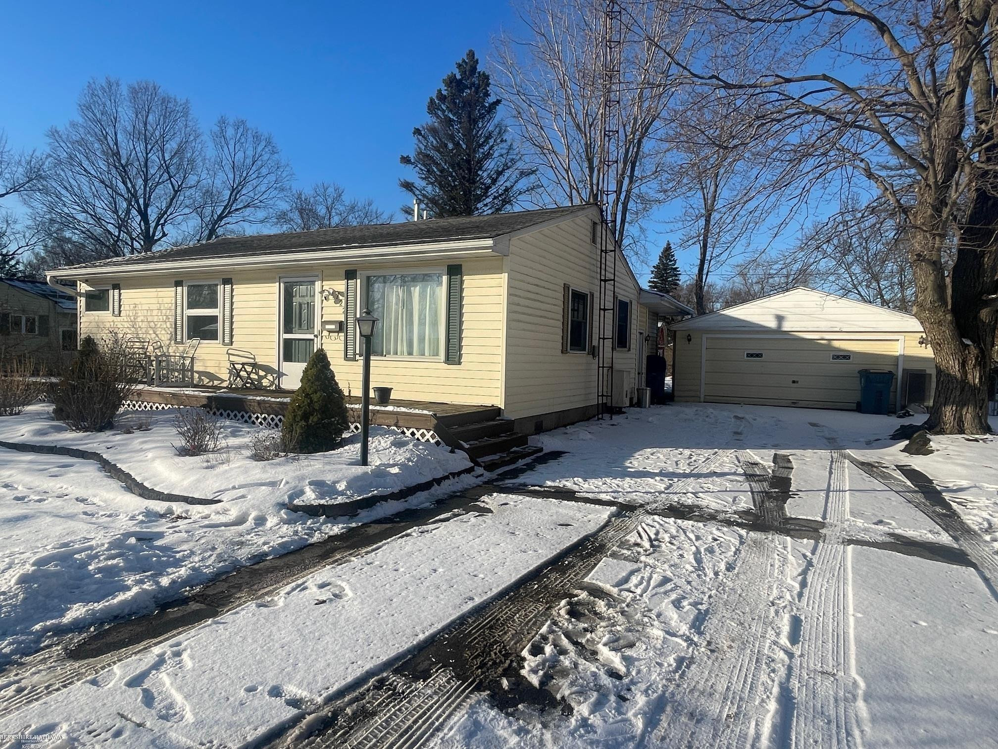 722 Richard Street, Holly, MI 48442 — Photo 3