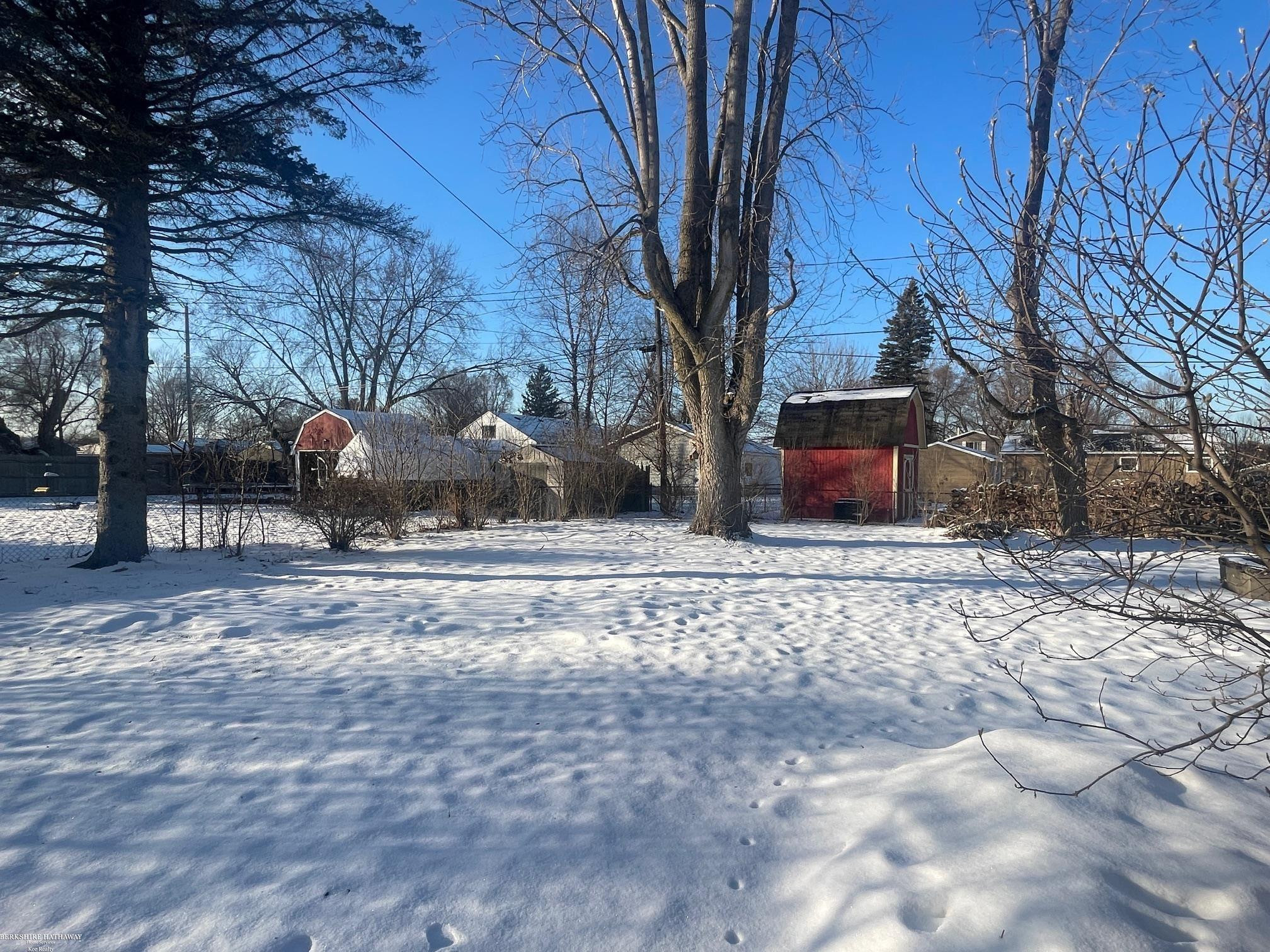 722 Richard Street, Holly, MI 48442 — Photo 8