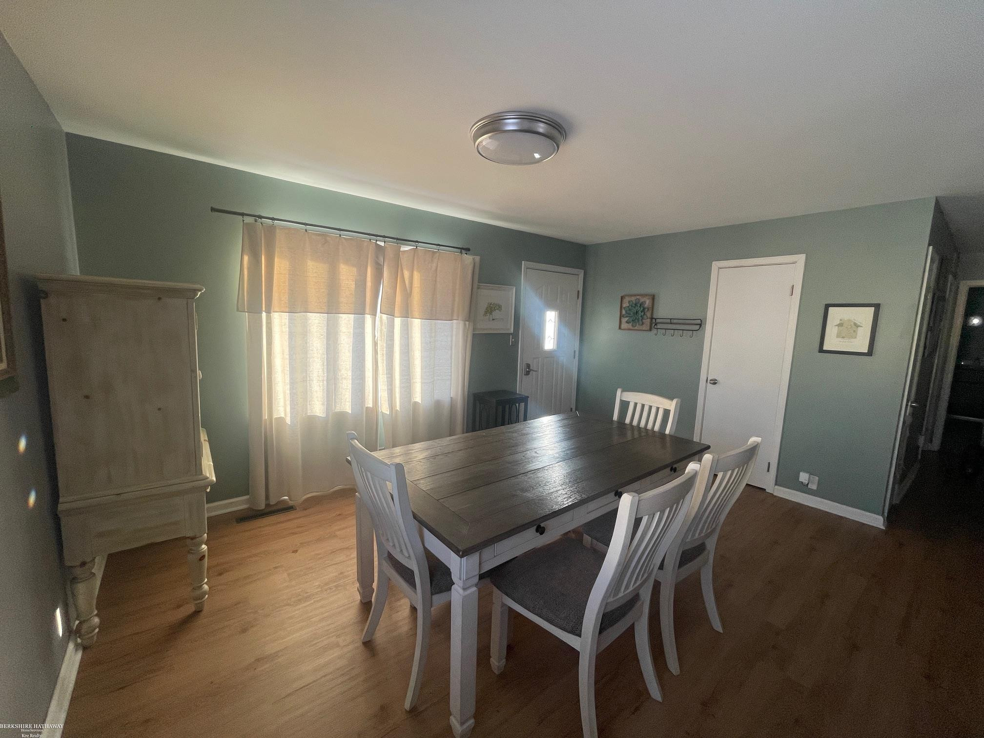 722 Richard Street, Holly, MI 48442 — Photo 14