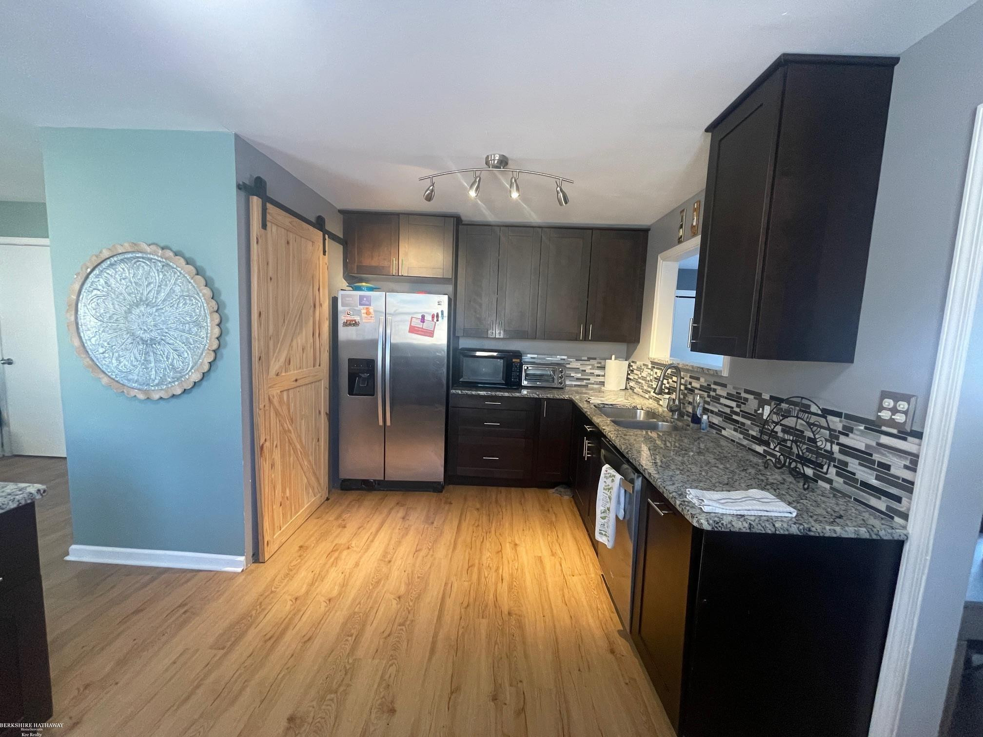 722 Richard Street, Holly, MI 48442 — Photo 19