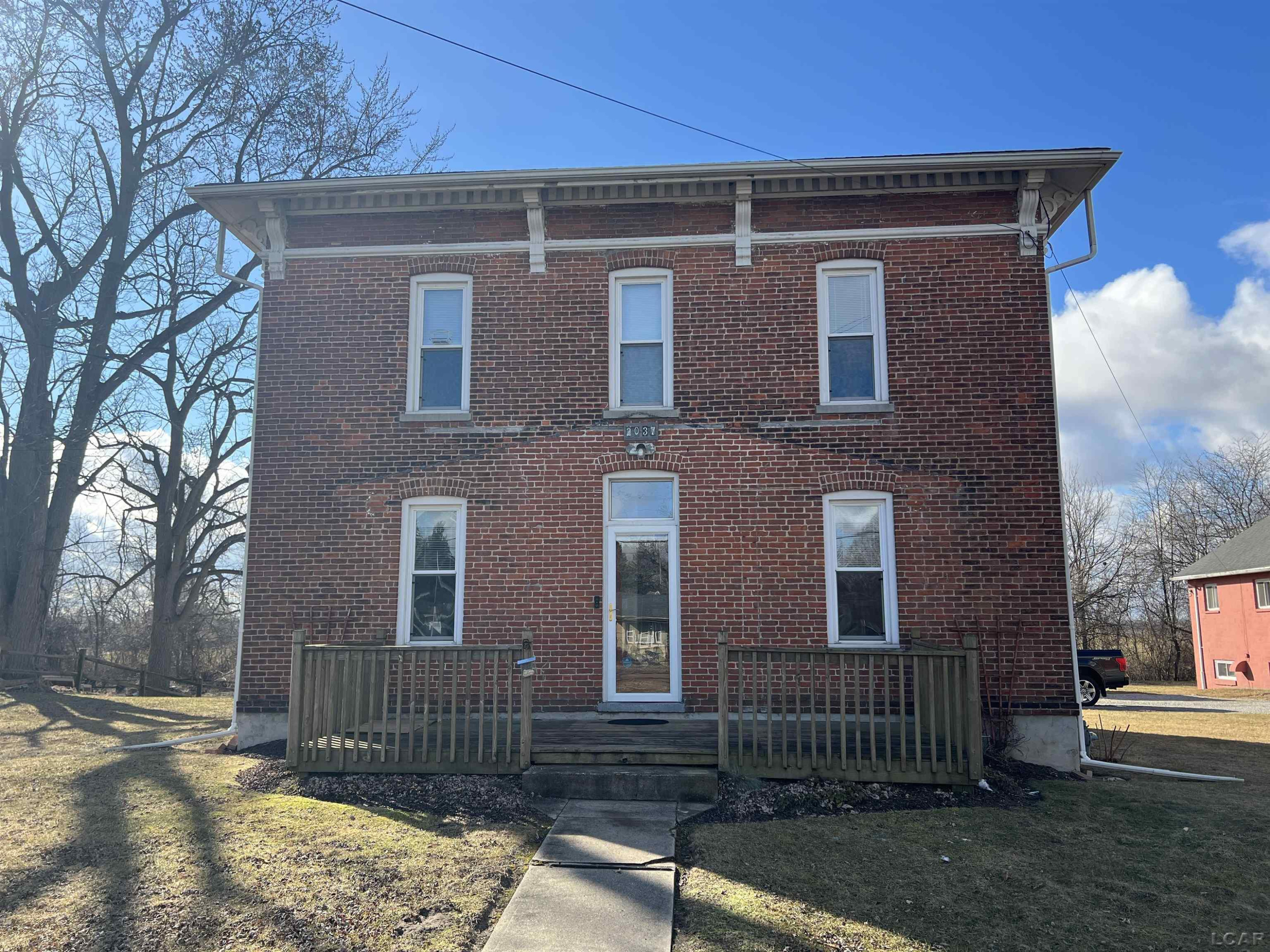 2029 Manhattan Street, Erie, MI — front exterior