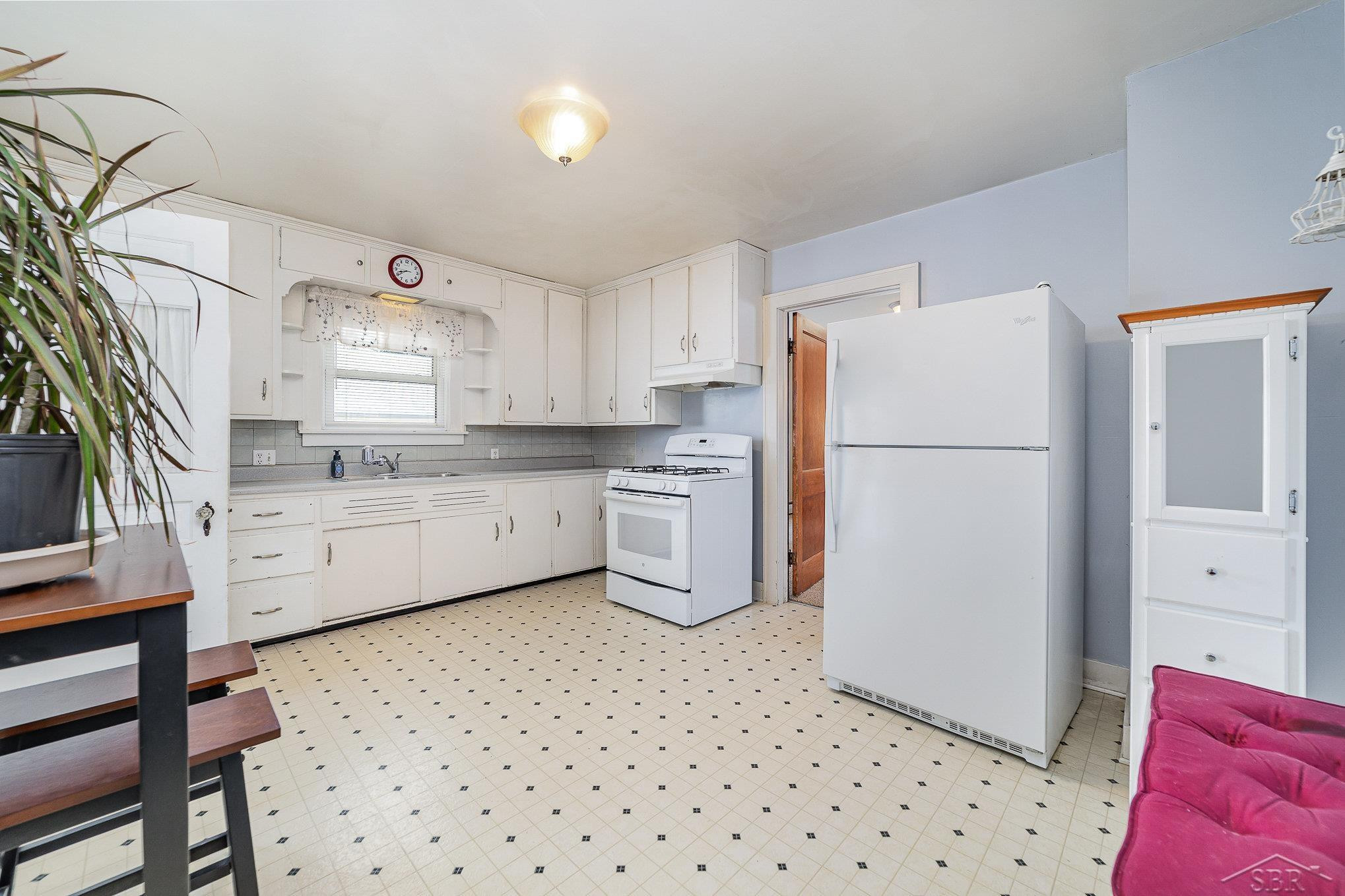 208 Roberts Street, Auburn, MI 48611 — Photo 9