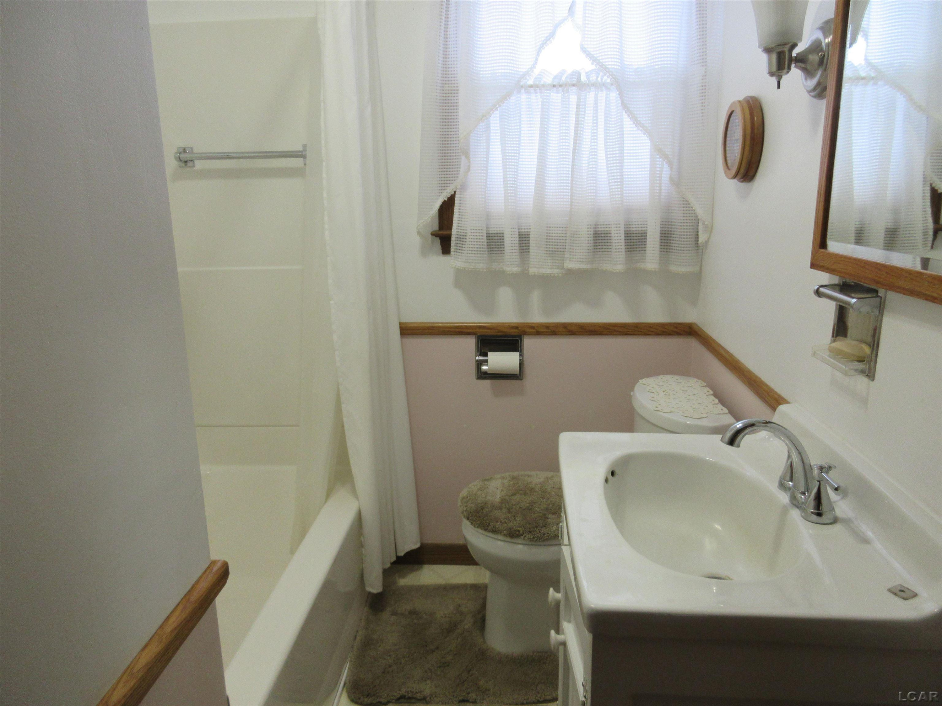 11852 MACON, Clinton, MI 49236 — Photo 9