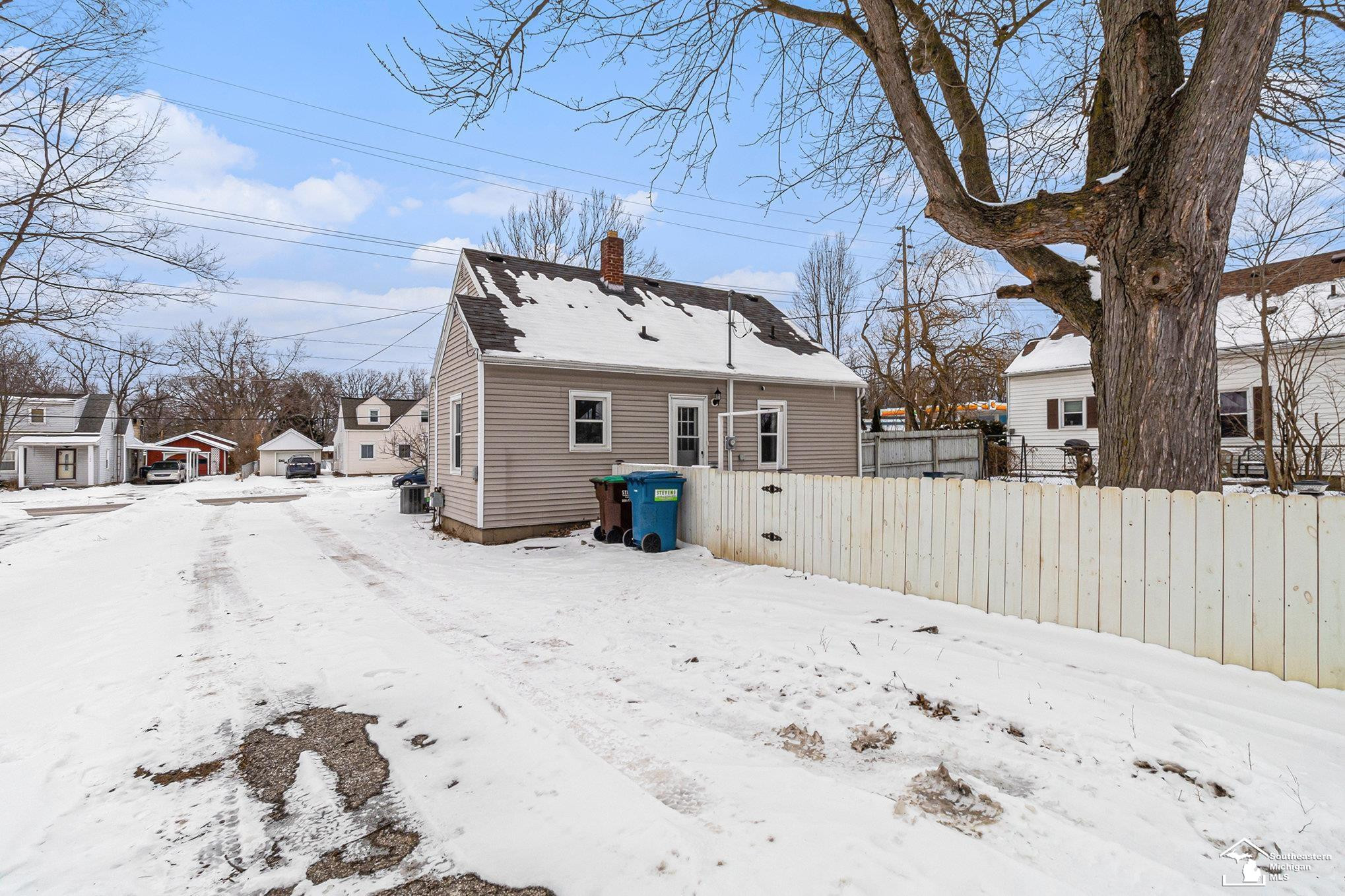 101 Bartlett Street, Clinton, MI 49236 — Photo 24