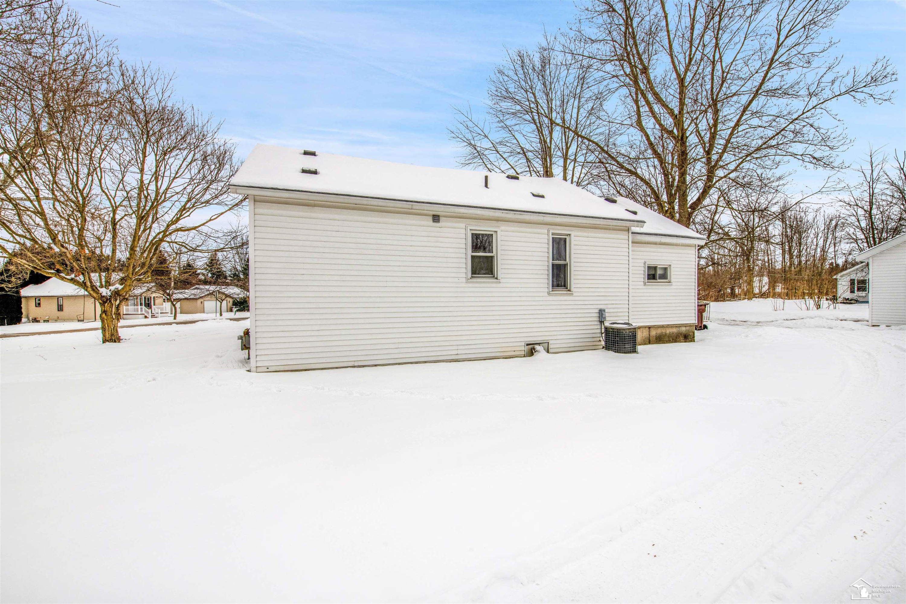 1612 Ann Street, Carleton, MI 48117 — Photo 24