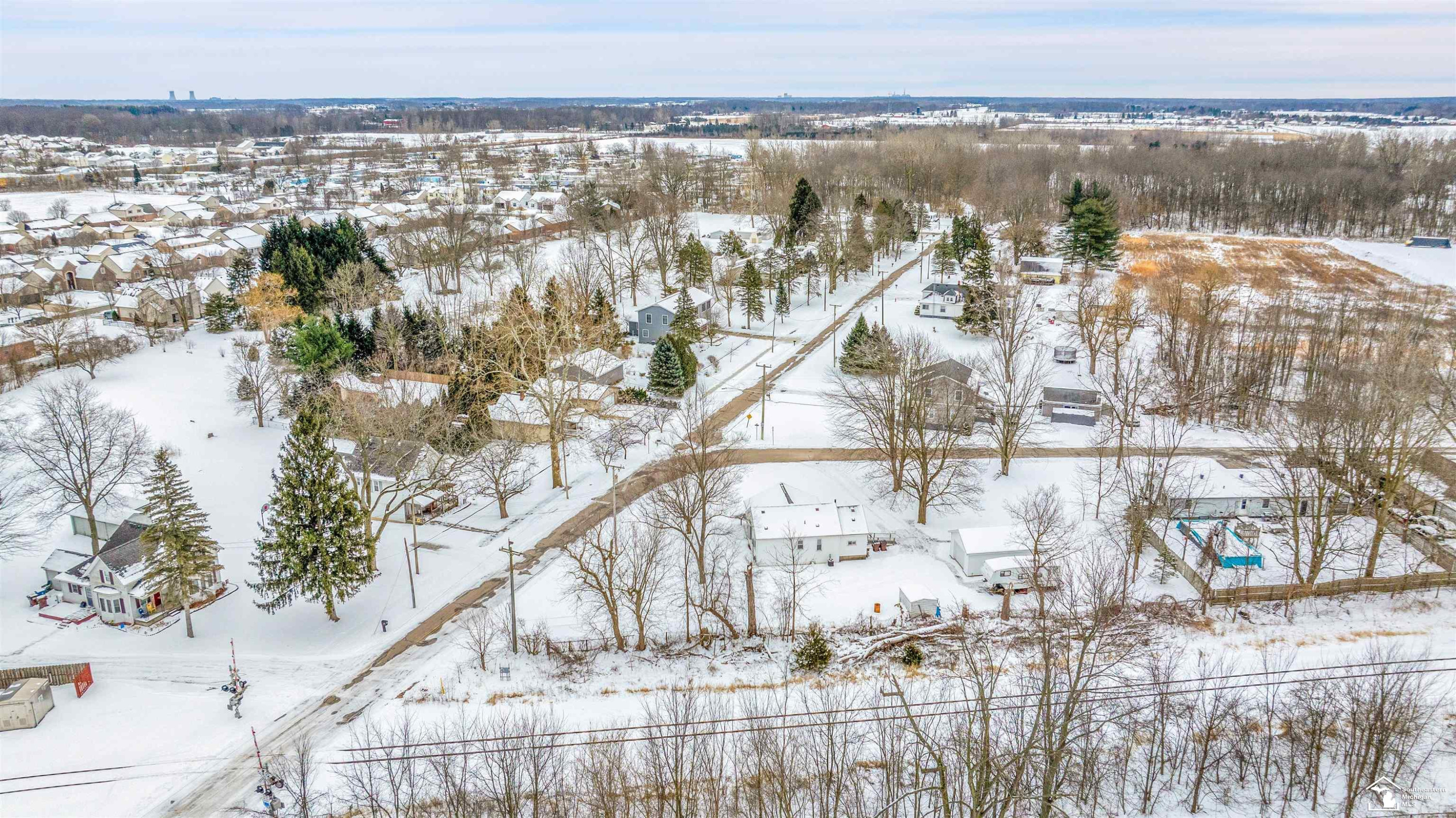 1612 Ann Street, Carleton, MI 48117 — Photo 31