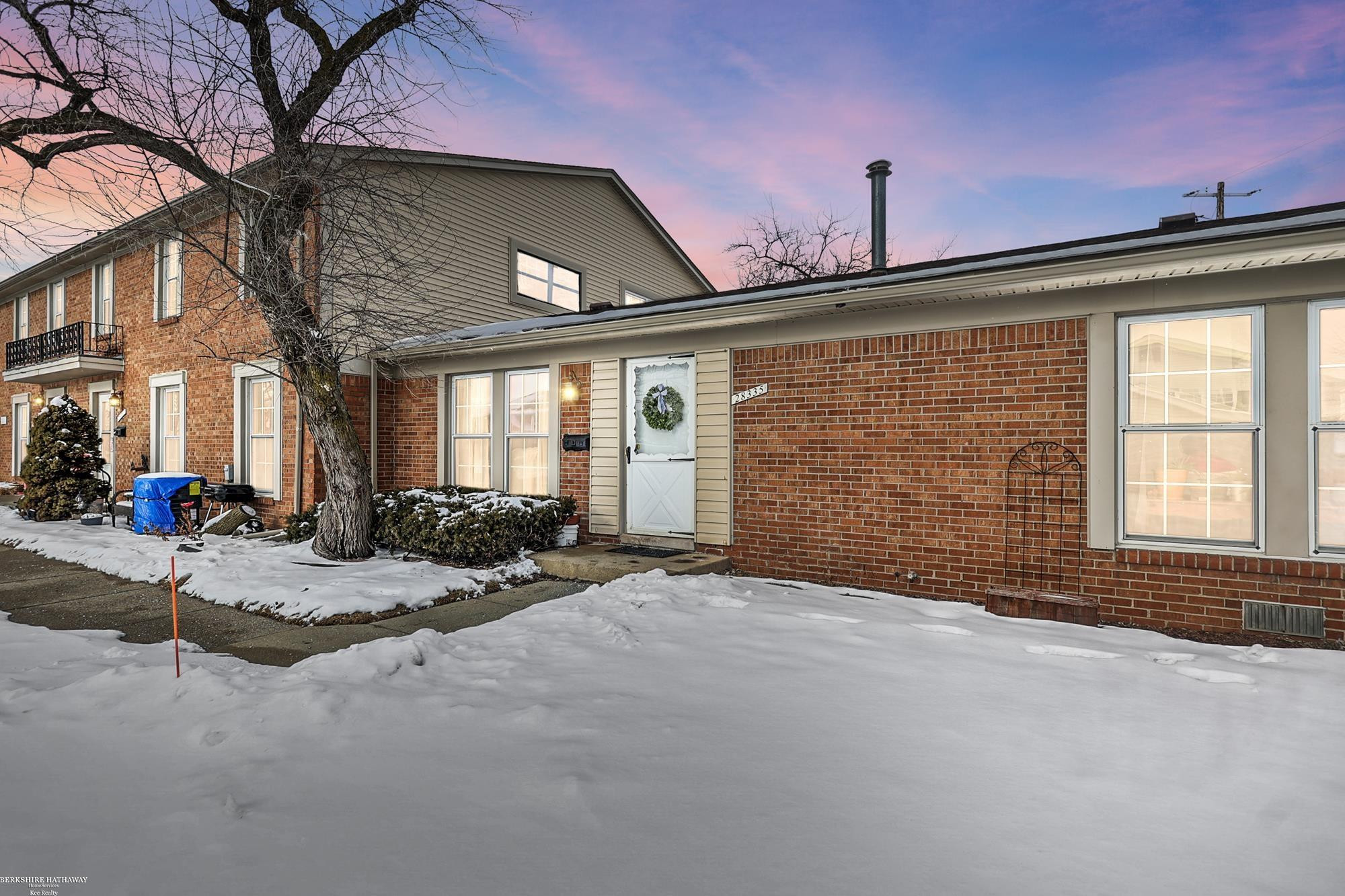 28335 Greenbriar Way, MI 48183 — front exterior