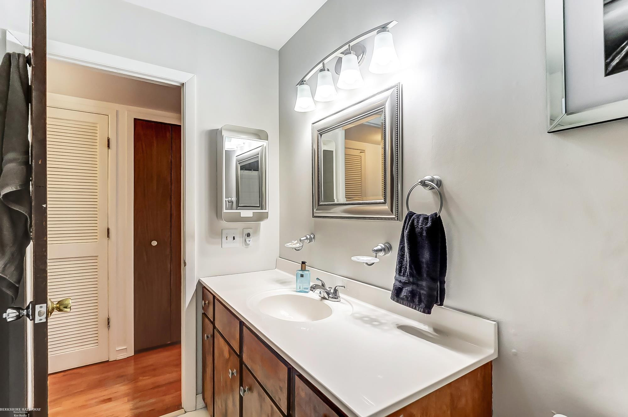 28335 Greenbriar Way, MI 48183 — Photo 14