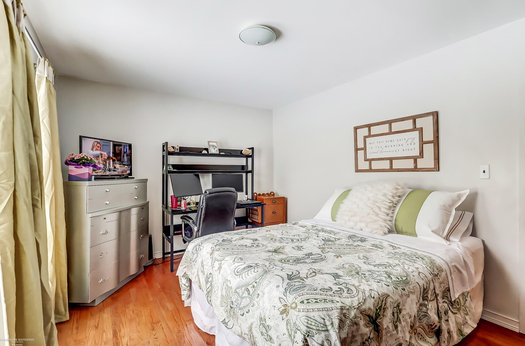 28335 Greenbriar Way, MI 48183 — Photo 18
