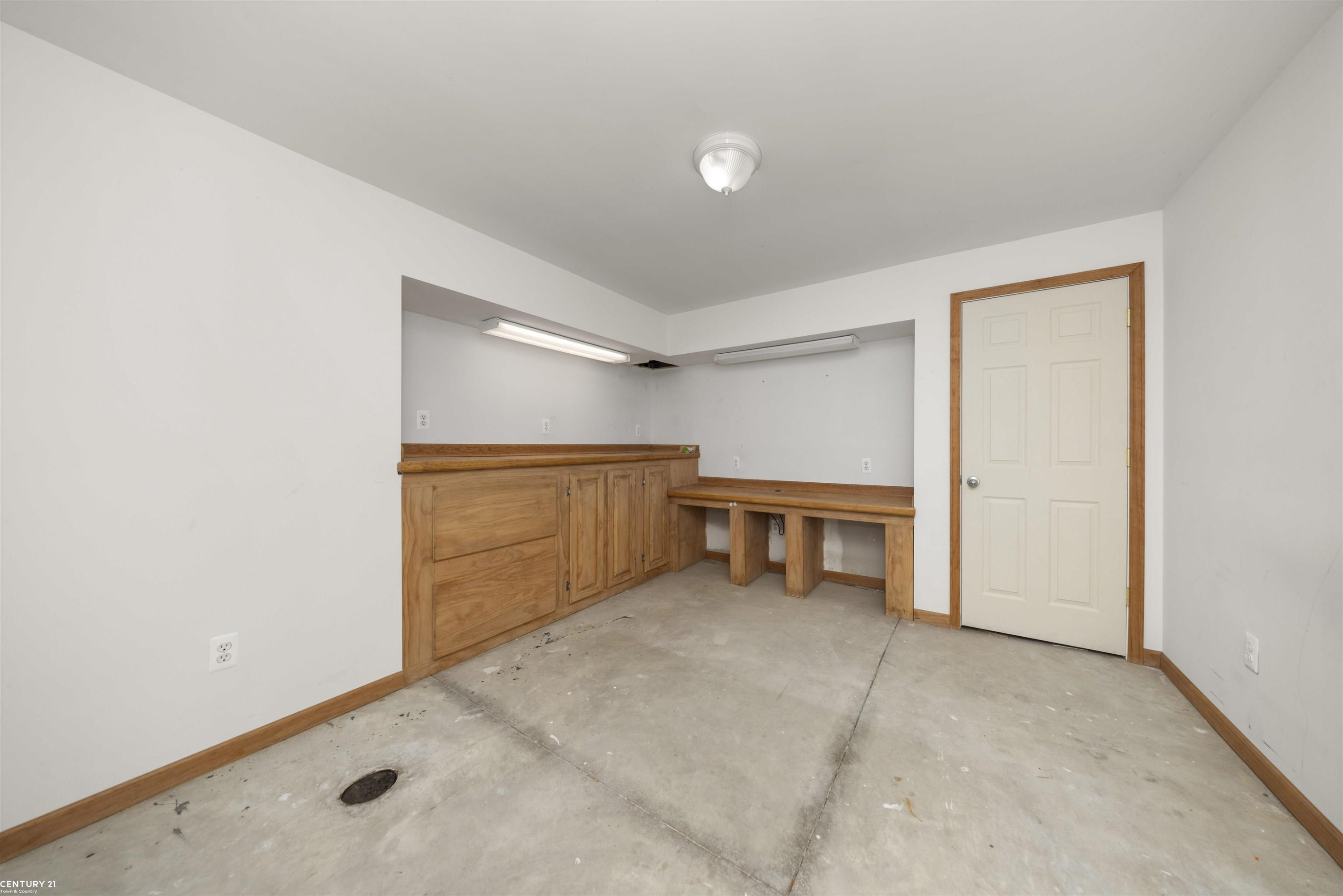 73901 Madison Street, MI — Photo 28
