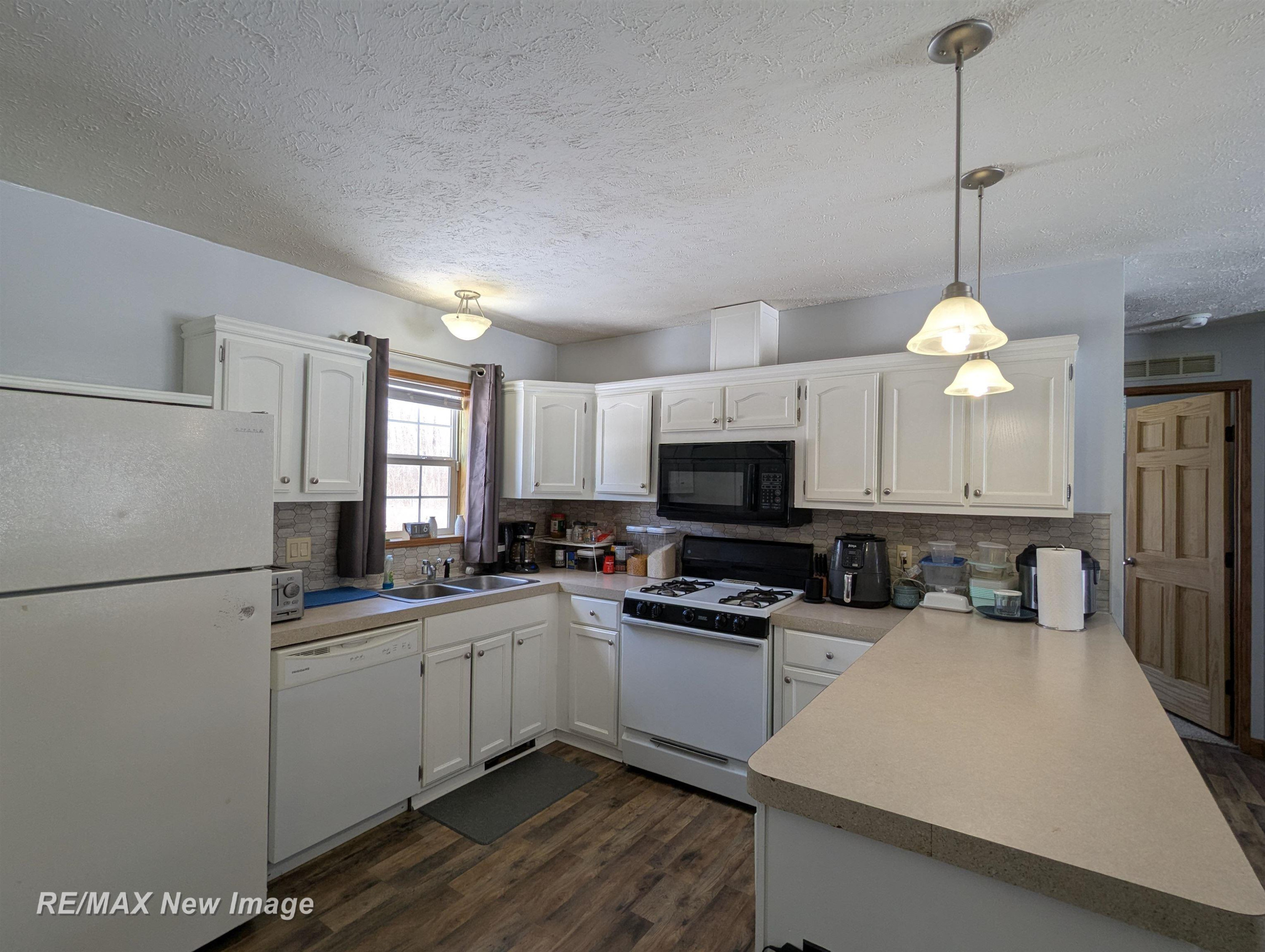 9610 East Road, Burt, MI 48417 — Photo 5