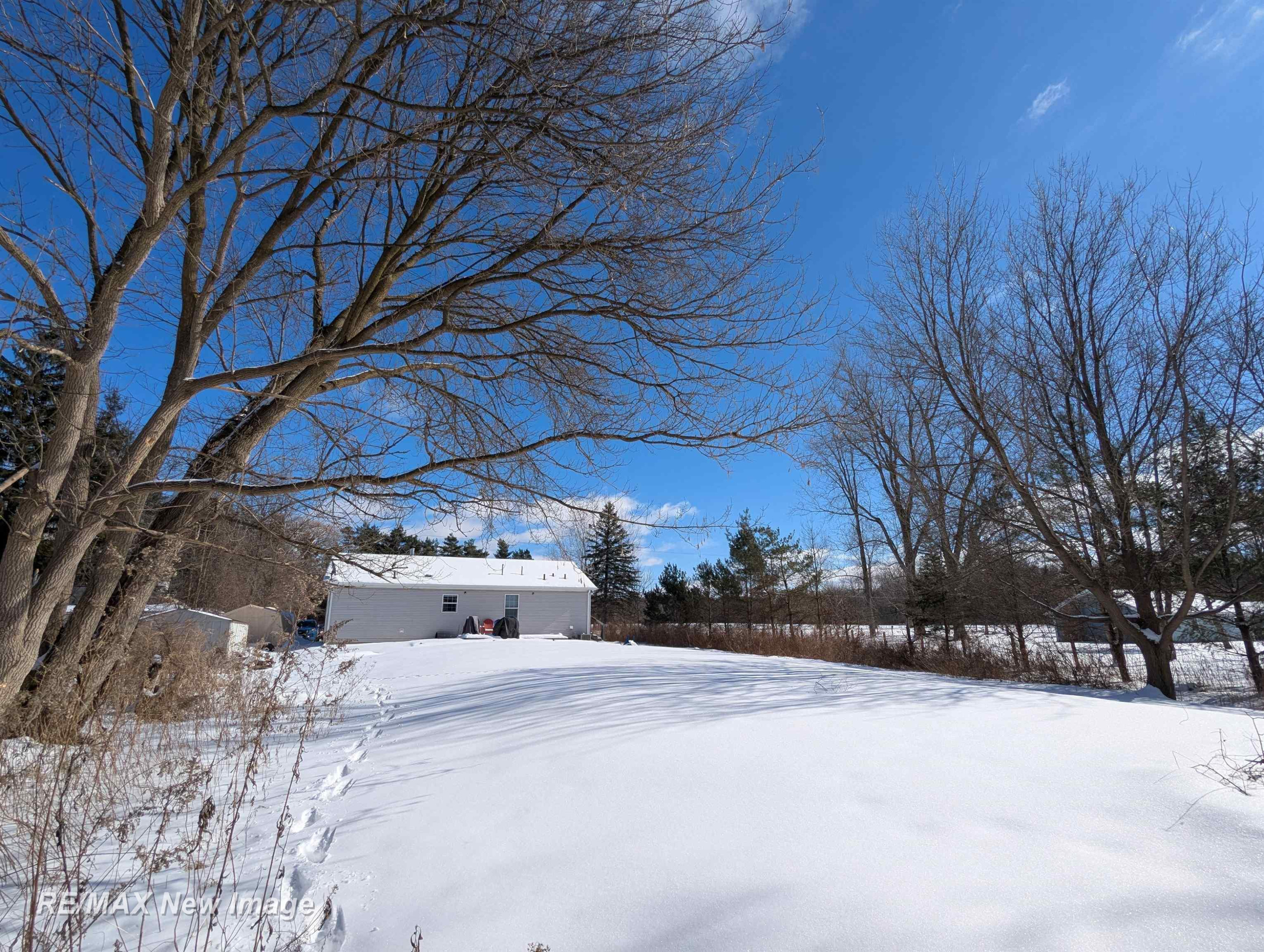 9610 East Road, Burt, MI 48417 — Photo 16