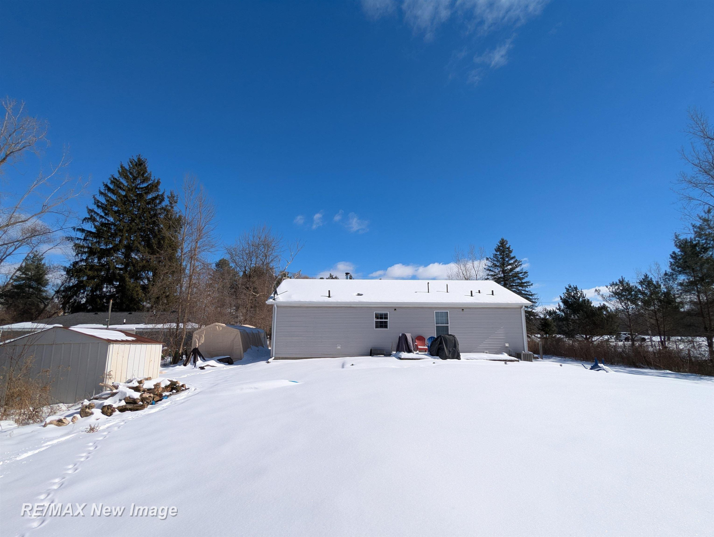 9610 East Road, Burt, MI 48417 — Photo 17