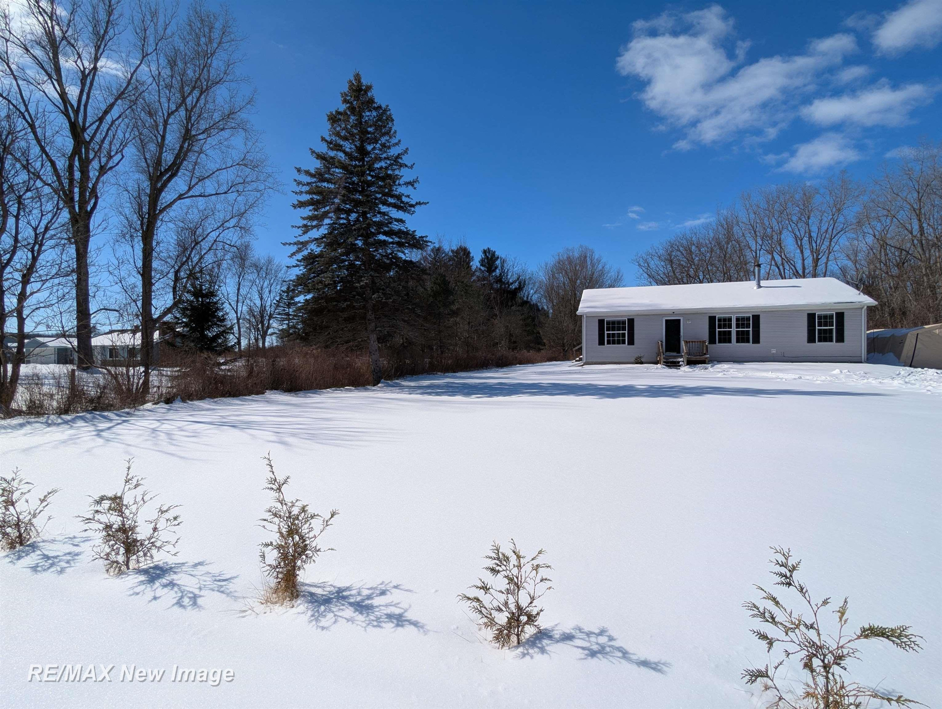 9610 East Road, Burt, MI 48417 — Photo 21