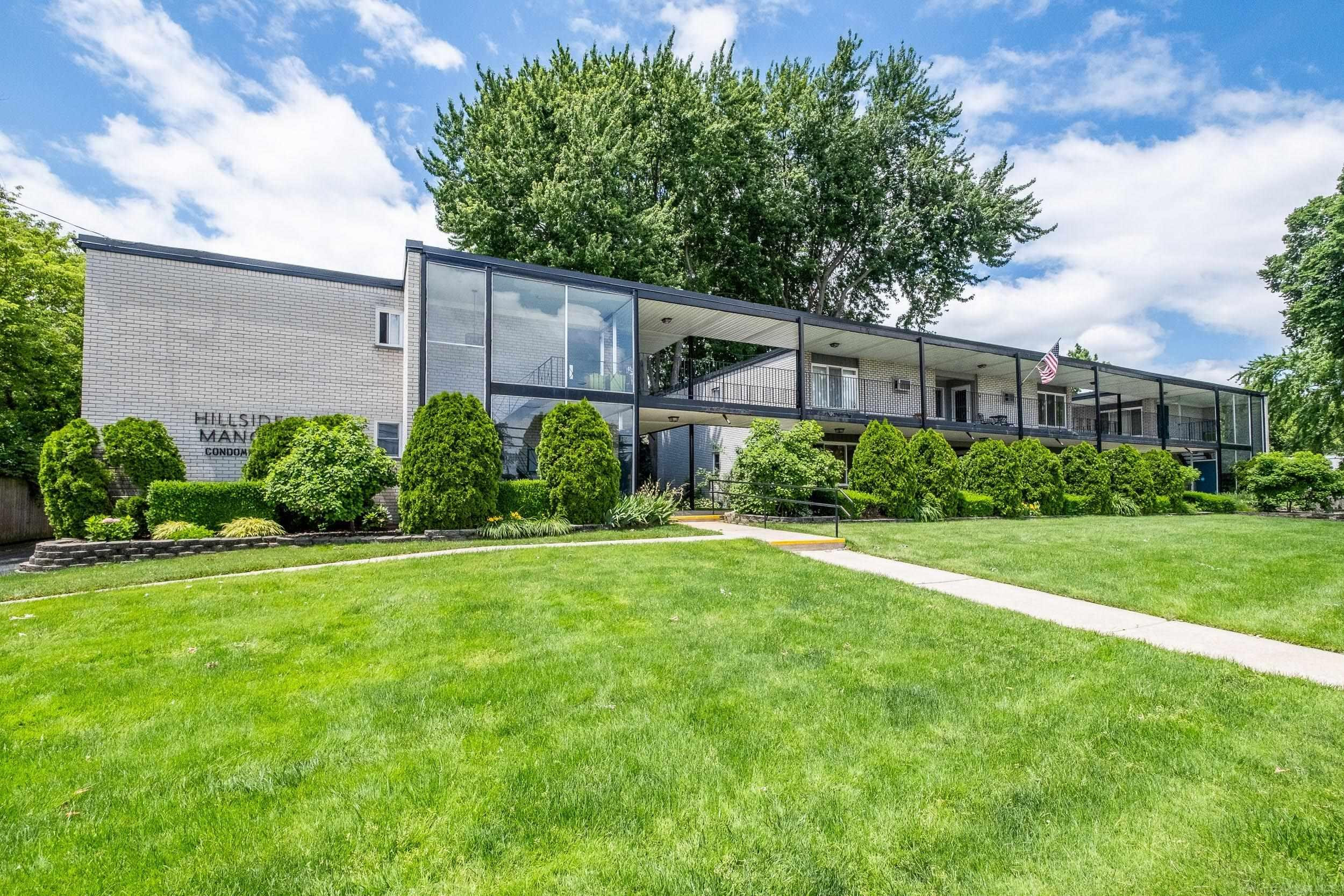 3421 Hillside Drive, unit #24, Royal Oak, MI 48073 — front exterior