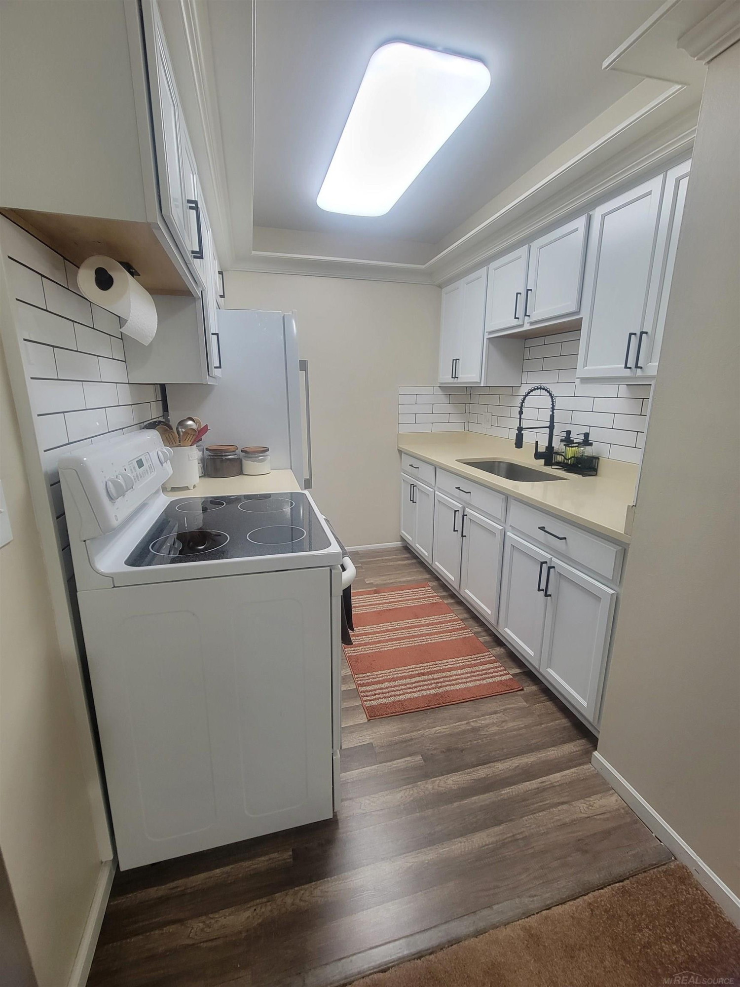 3421 Hillside Drive, unit #24, Royal Oak, MI 48073 — Photo 8