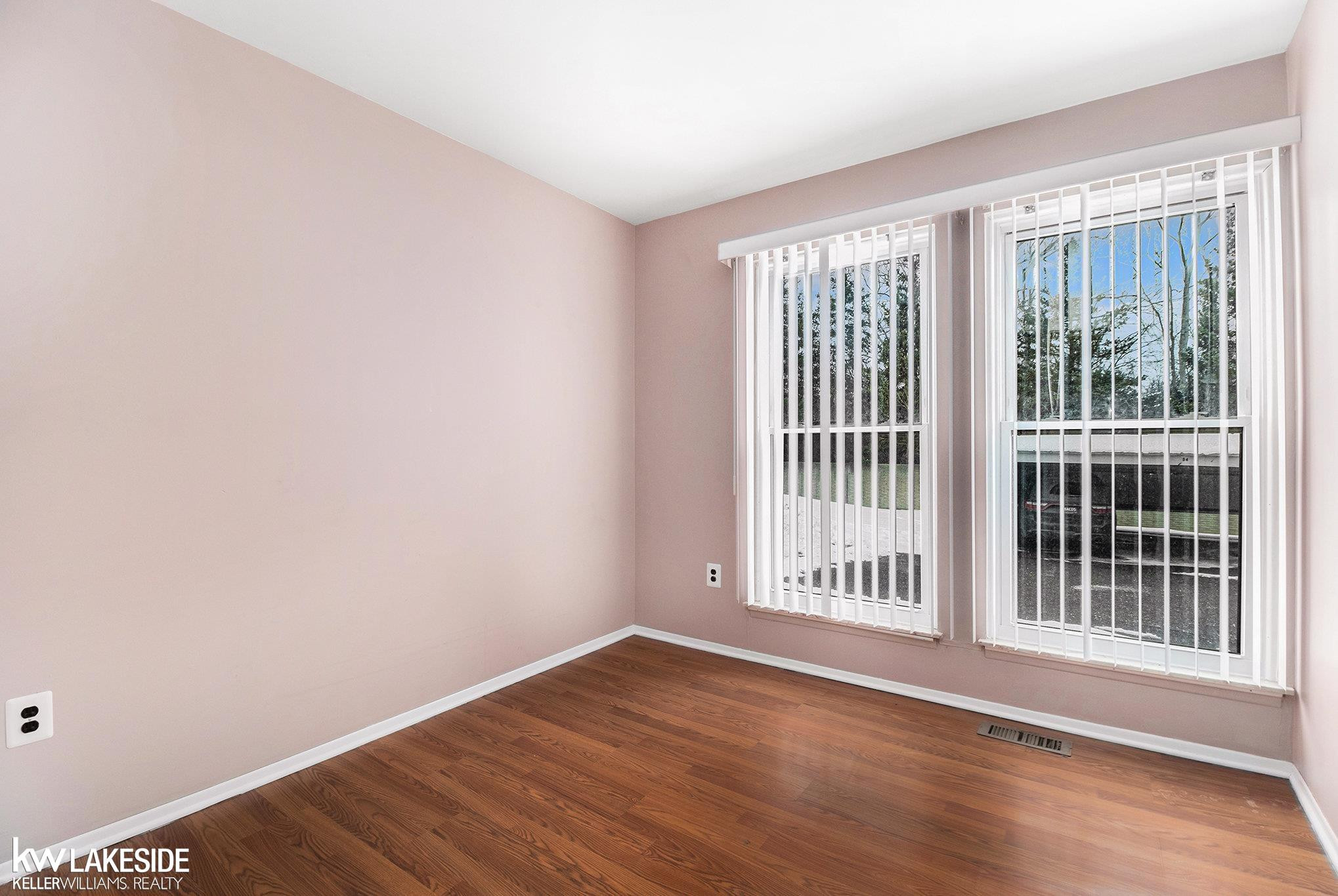 2763 Roundtree Drive, Troy, MI 48083 — Photo 14