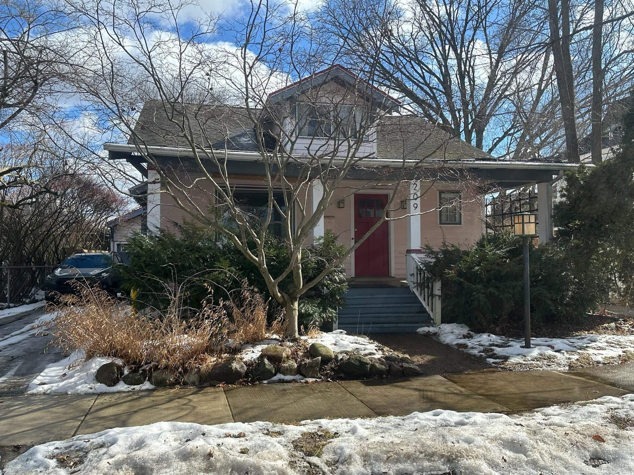 209 Buena Vista Avenue, Ann Arbor, MI 48103 — Photo 2