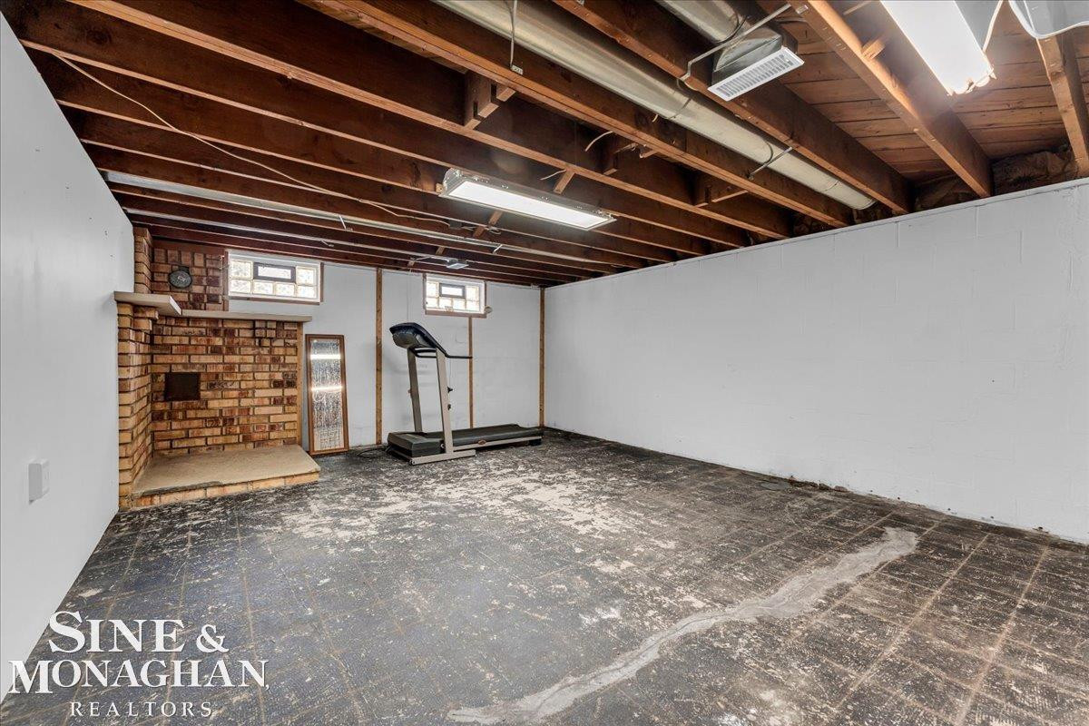 22670 W Main Street, MI — Photo 11