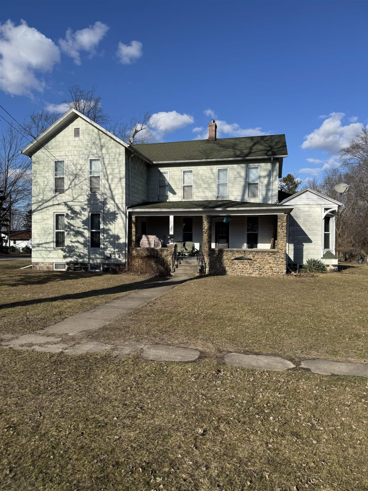 222 Brady Street, Chesaning, MI 48616 — front exterior