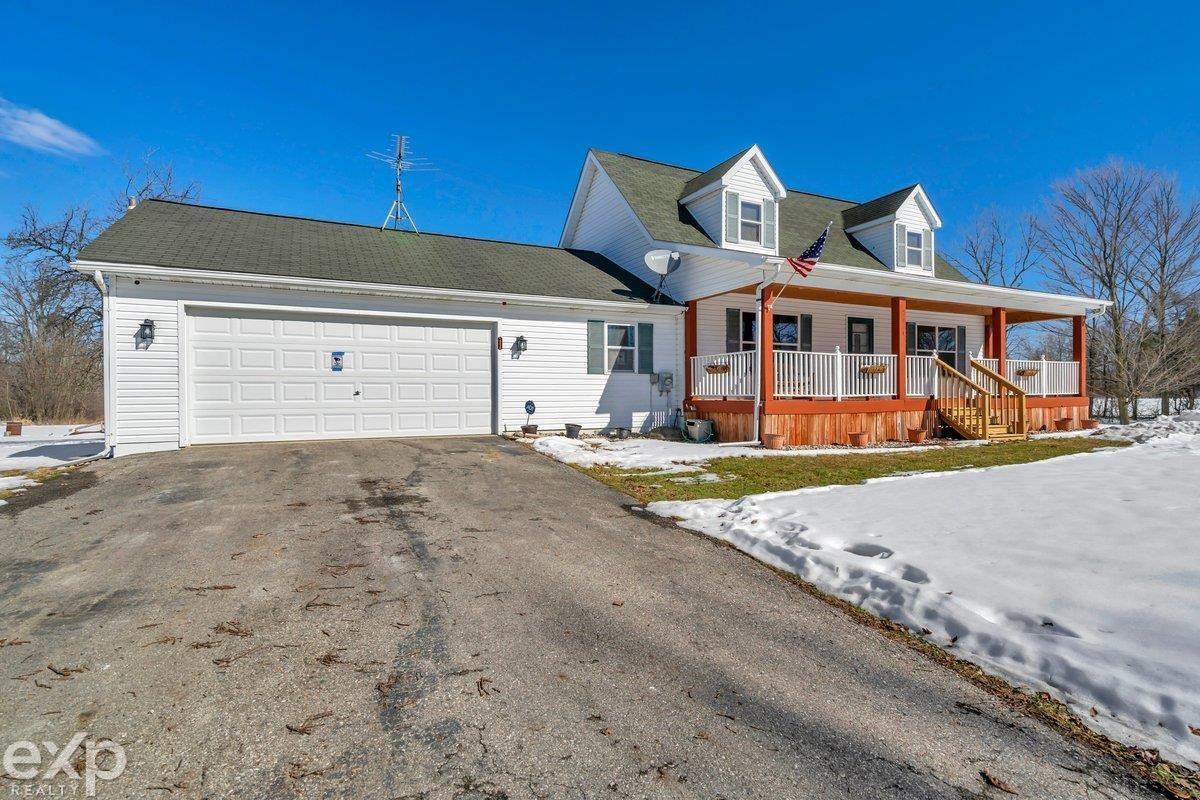 14330 Jeddo Rd Road, Yale, MI 48097 — Photo 2