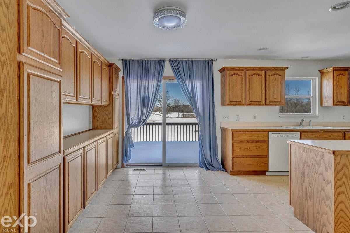 14330 Jeddo Rd Road, Yale, MI 48097 — Photo 11