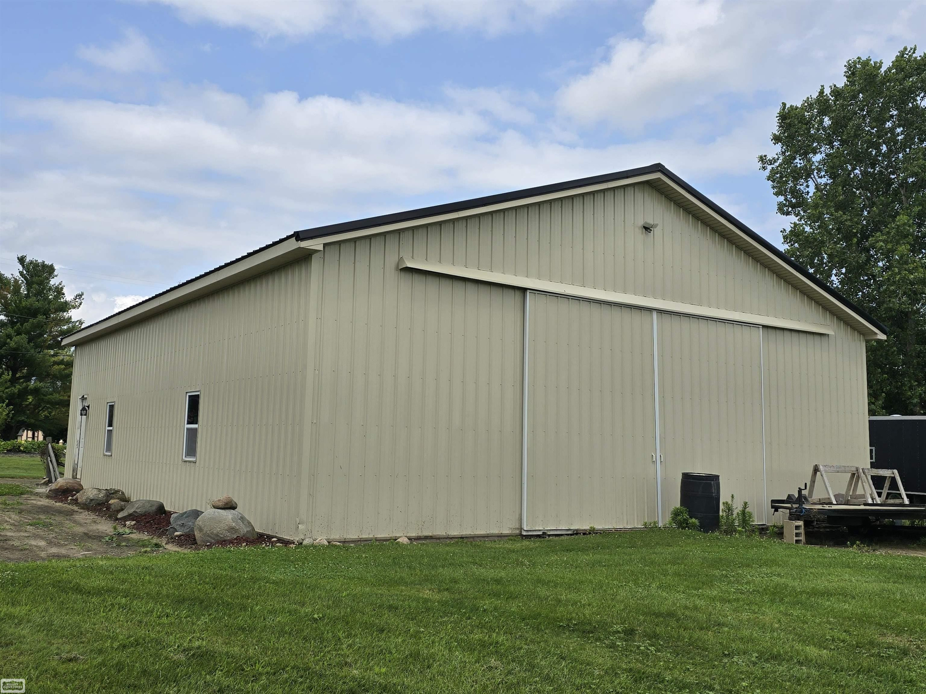 19354 27 Mile Road, MI — Photo 39