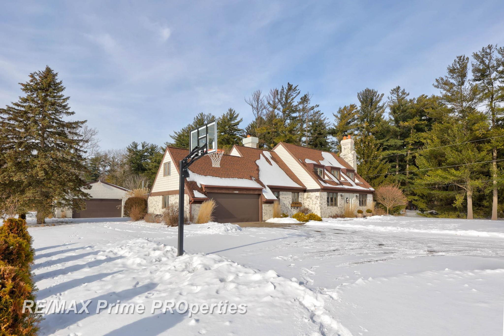 1800 S Beyer Road, Saginaw, MI 48601 — Photo 2