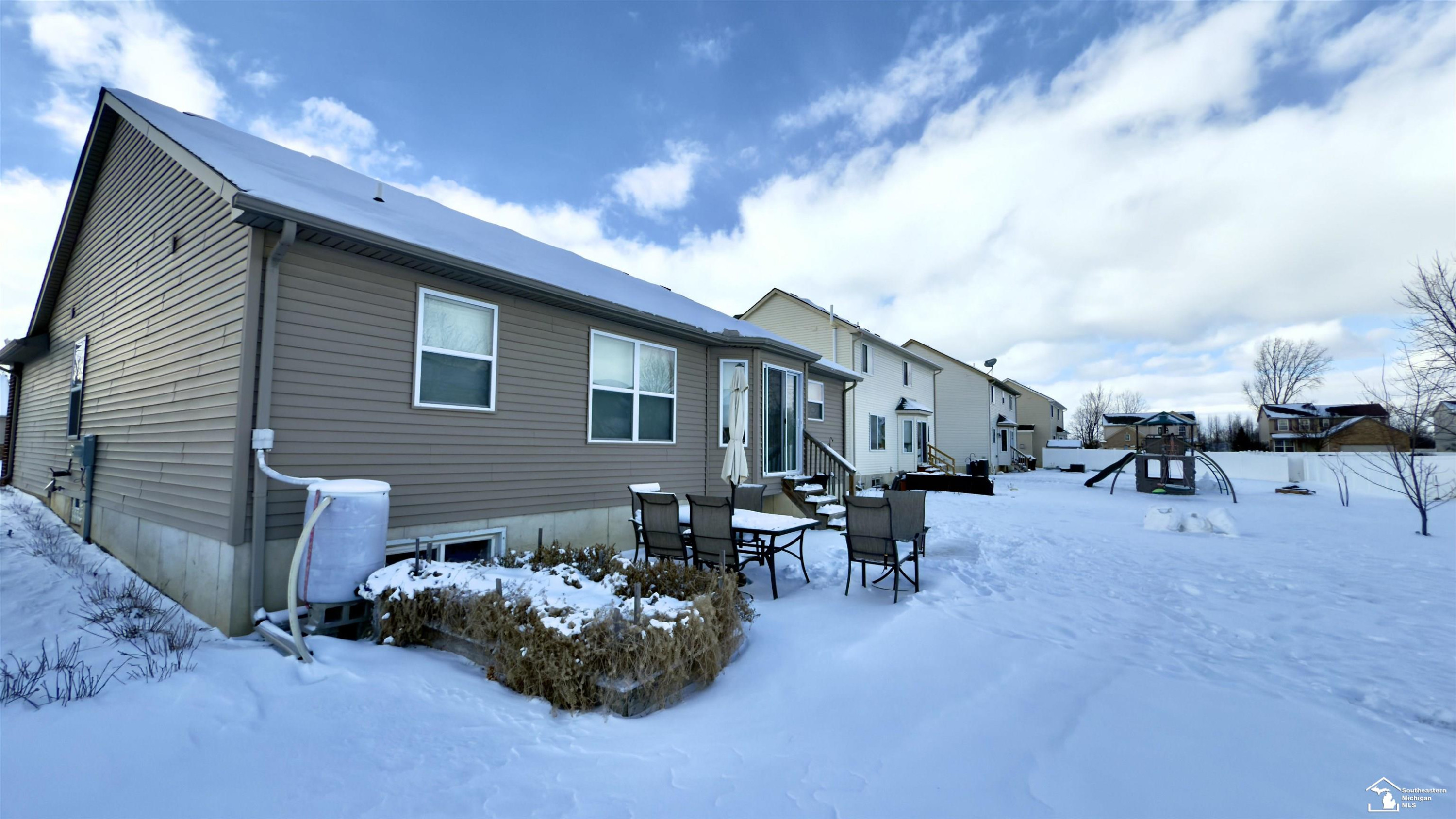 342 White Owl Lane, Dundee, MI 48131 — Photo 32