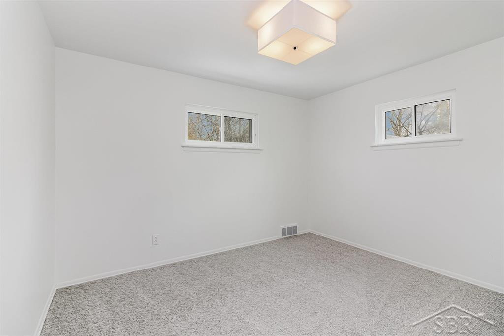 413 Wilson Drive, Midland, MI 48642 — Photo 16