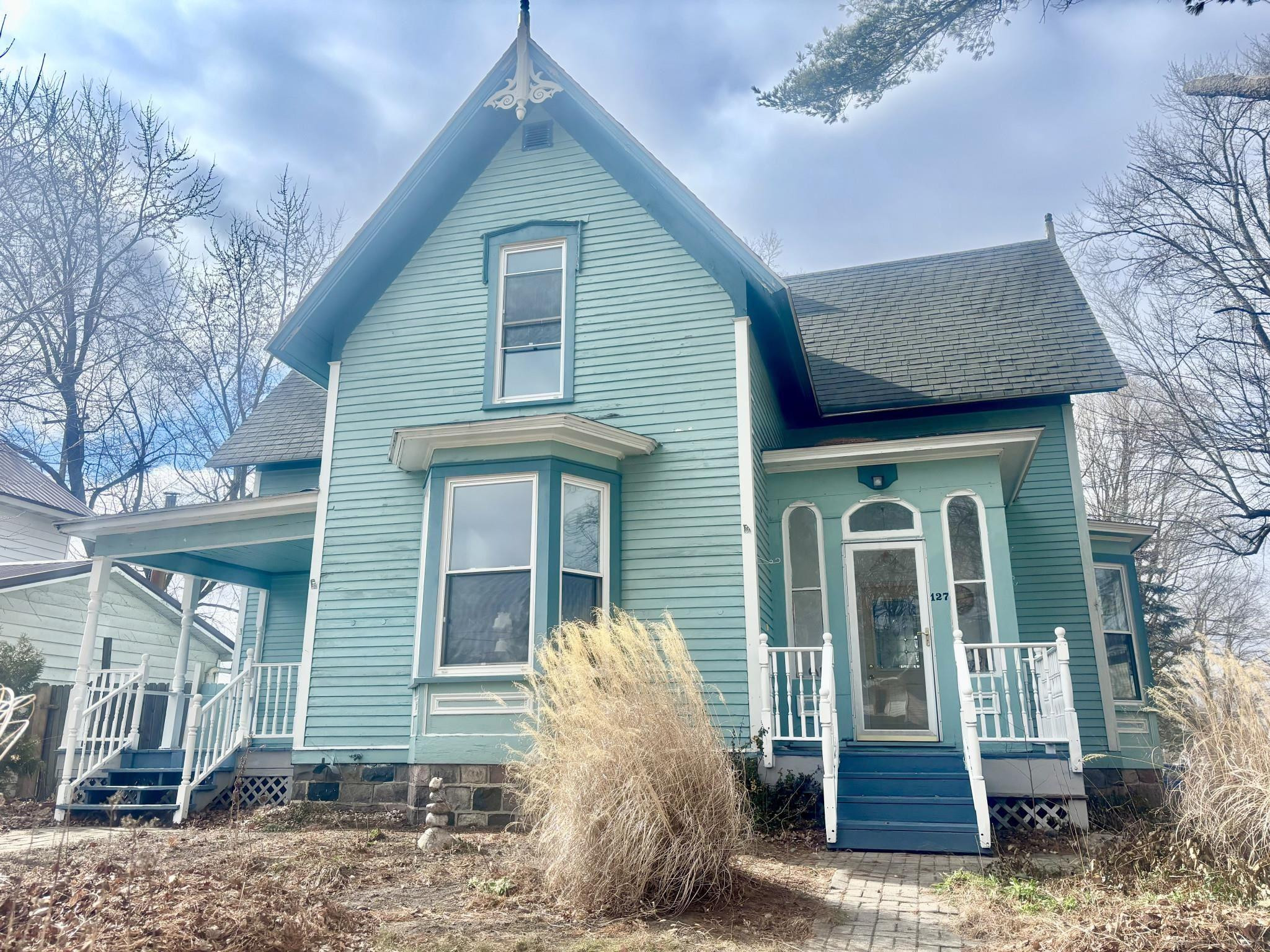 127 N 5th Street, Edmore, MI 48829 — front exterior