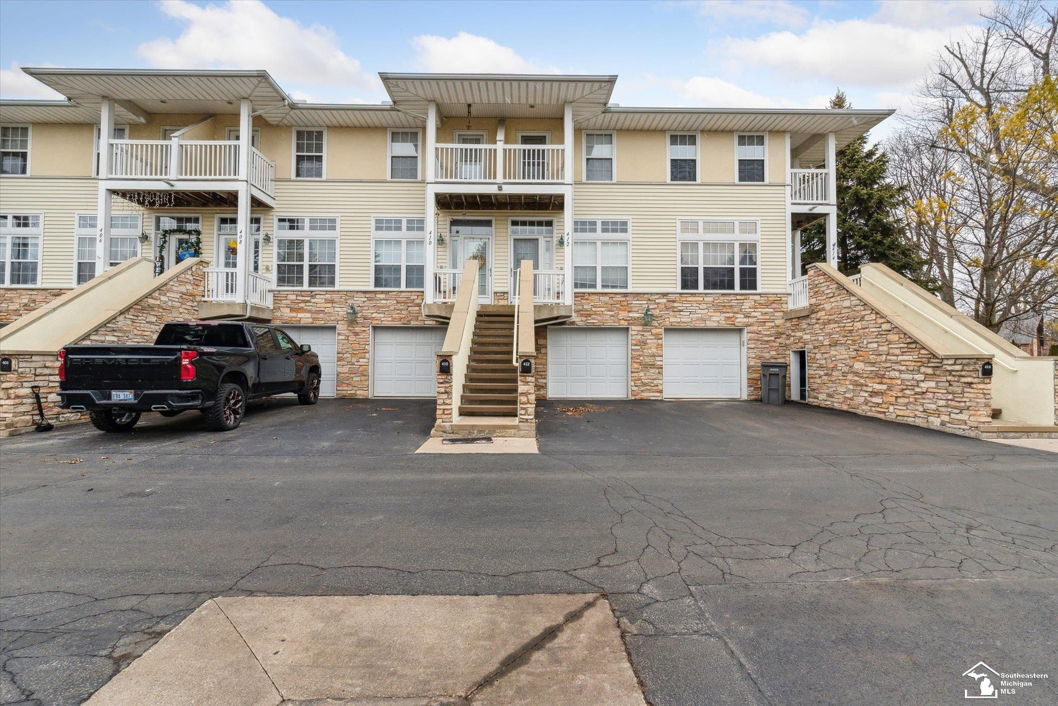 410 Beachwalk Trail, Luna Pier, MI 48157 — Photo 3