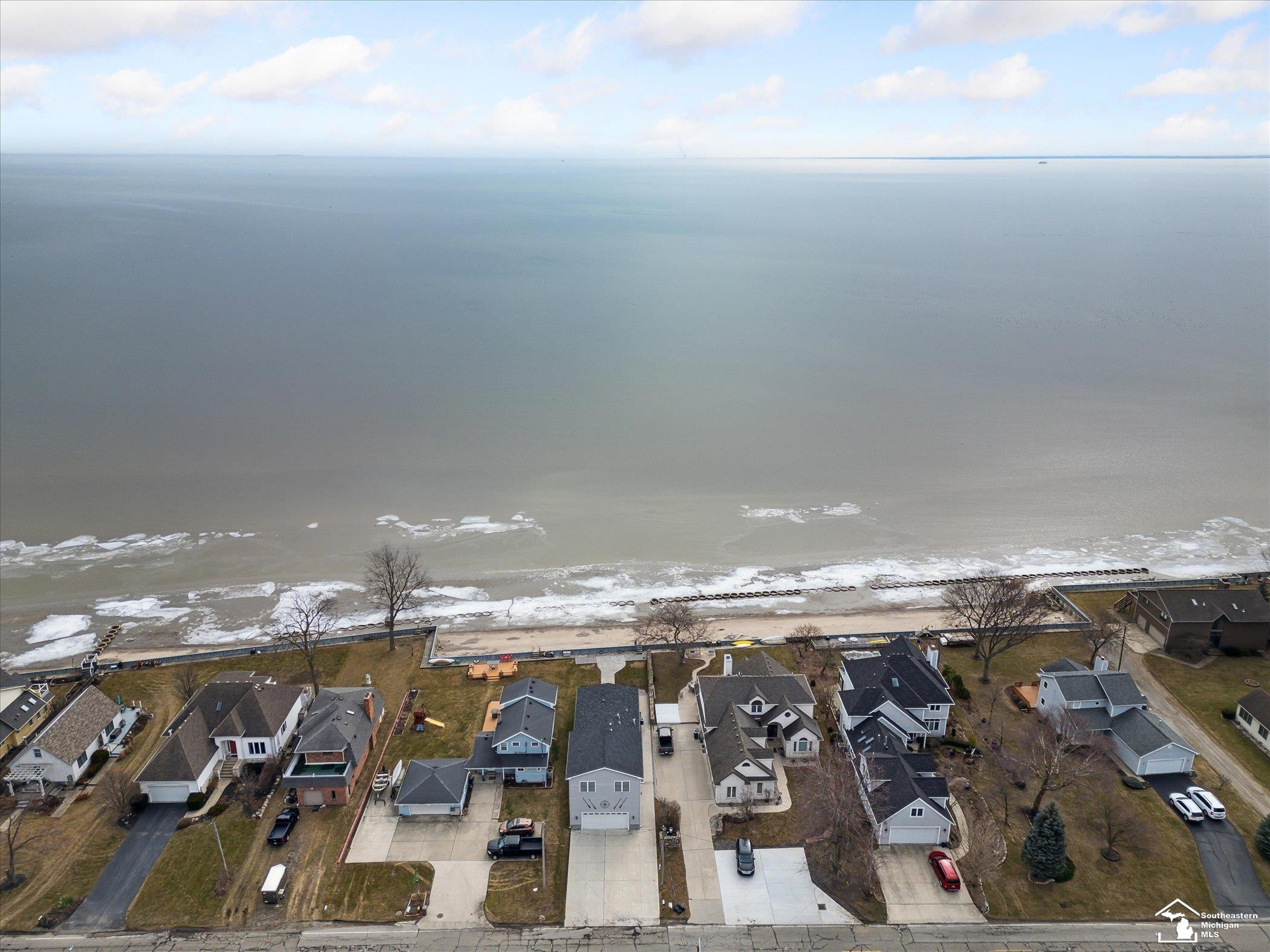 410 Beachwalk Trail, Luna Pier, MI 48157 — Photo 39