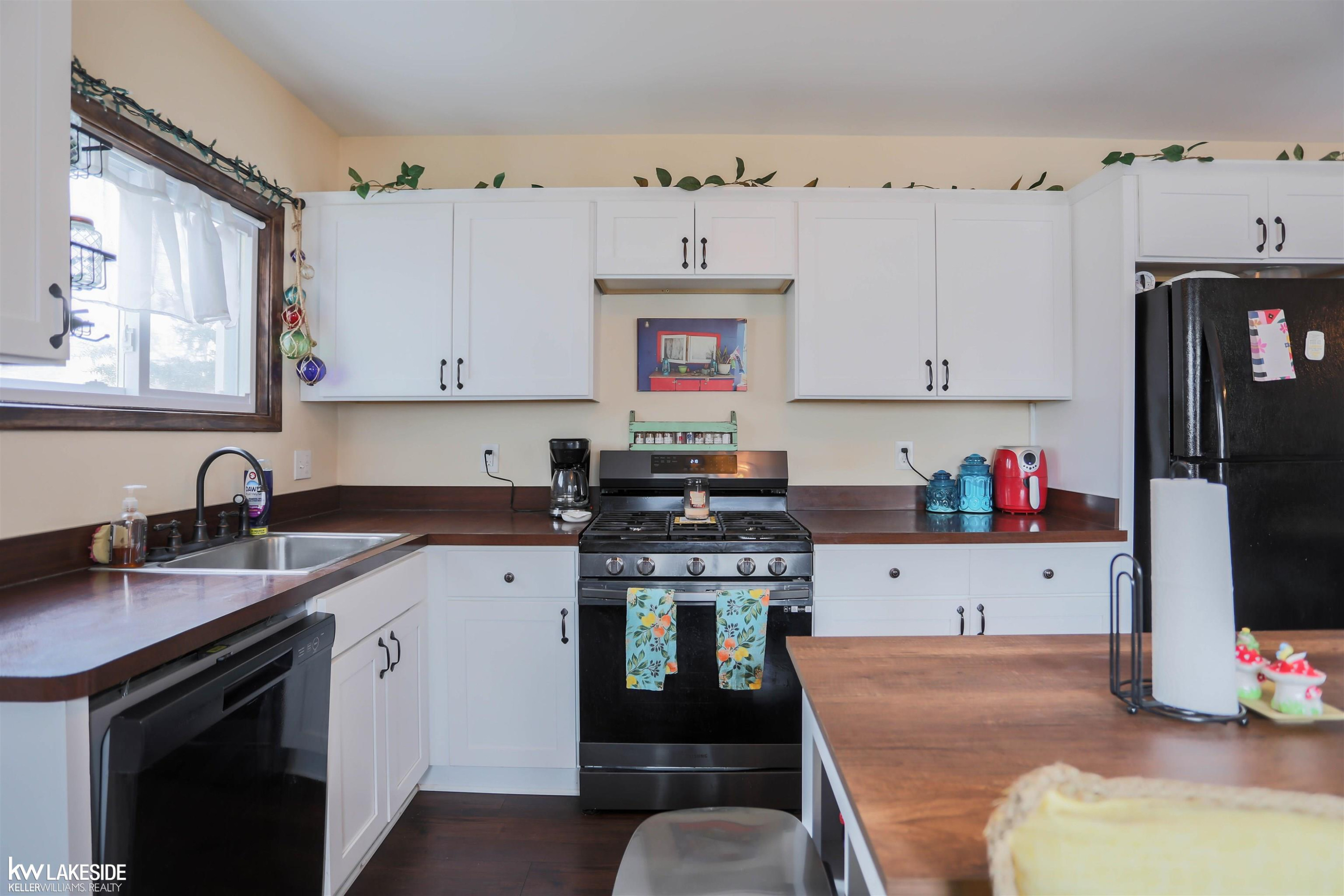 73341 Floral Street, MI — Photo 18