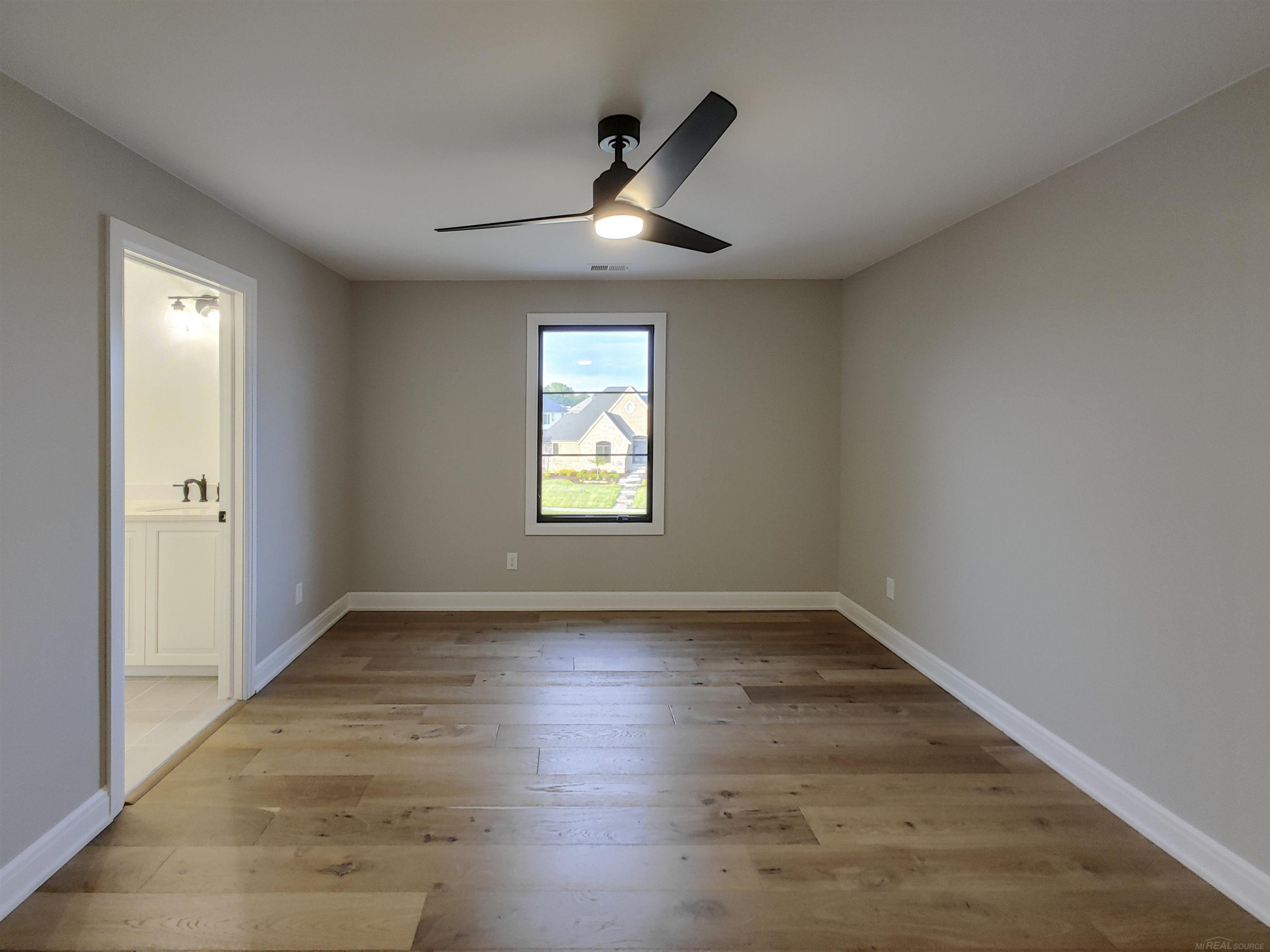3369 Dursly Court, 186, MI — Photo 25