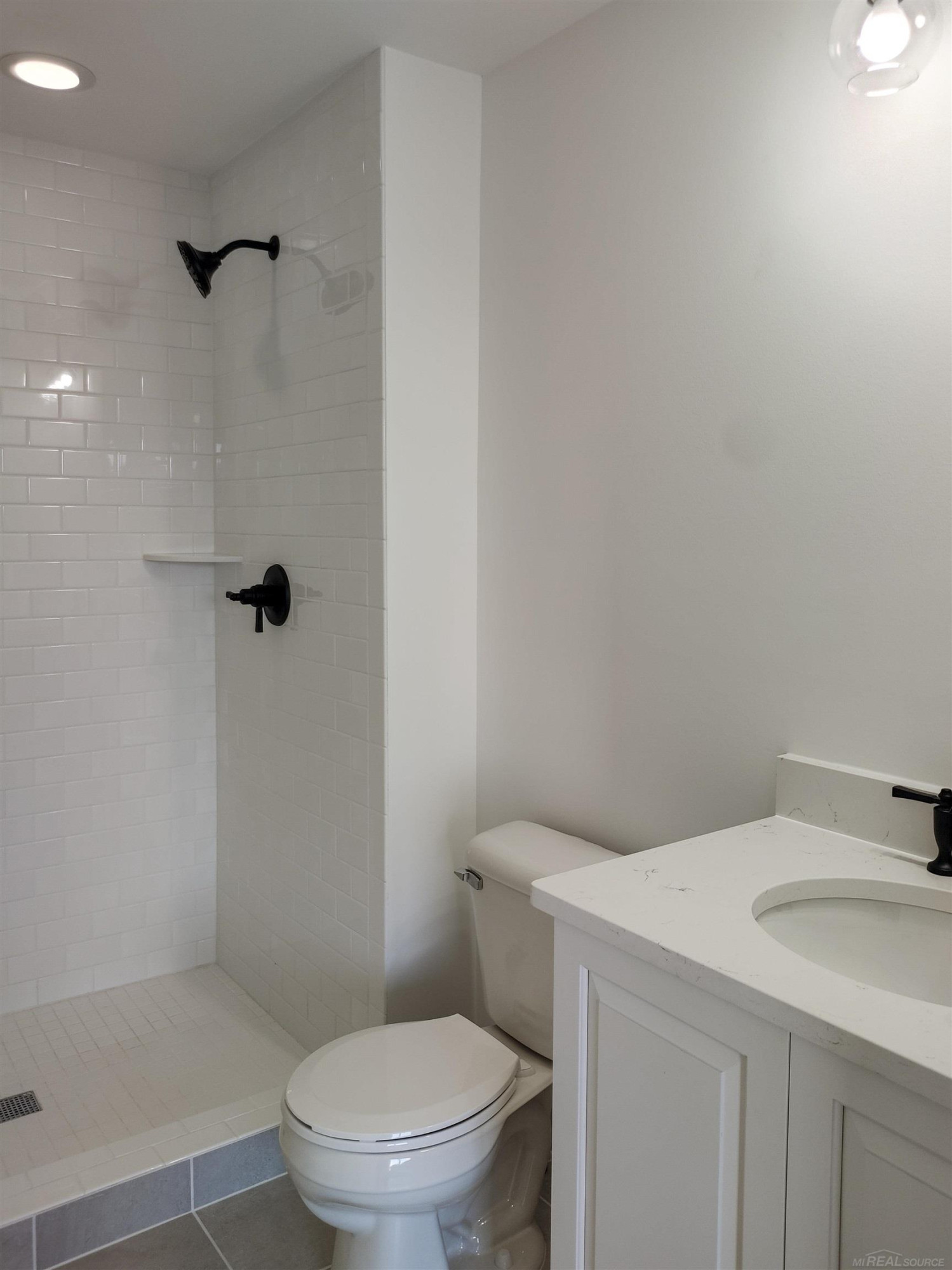 3369 Dursly Court, 186, MI — Photo 32
