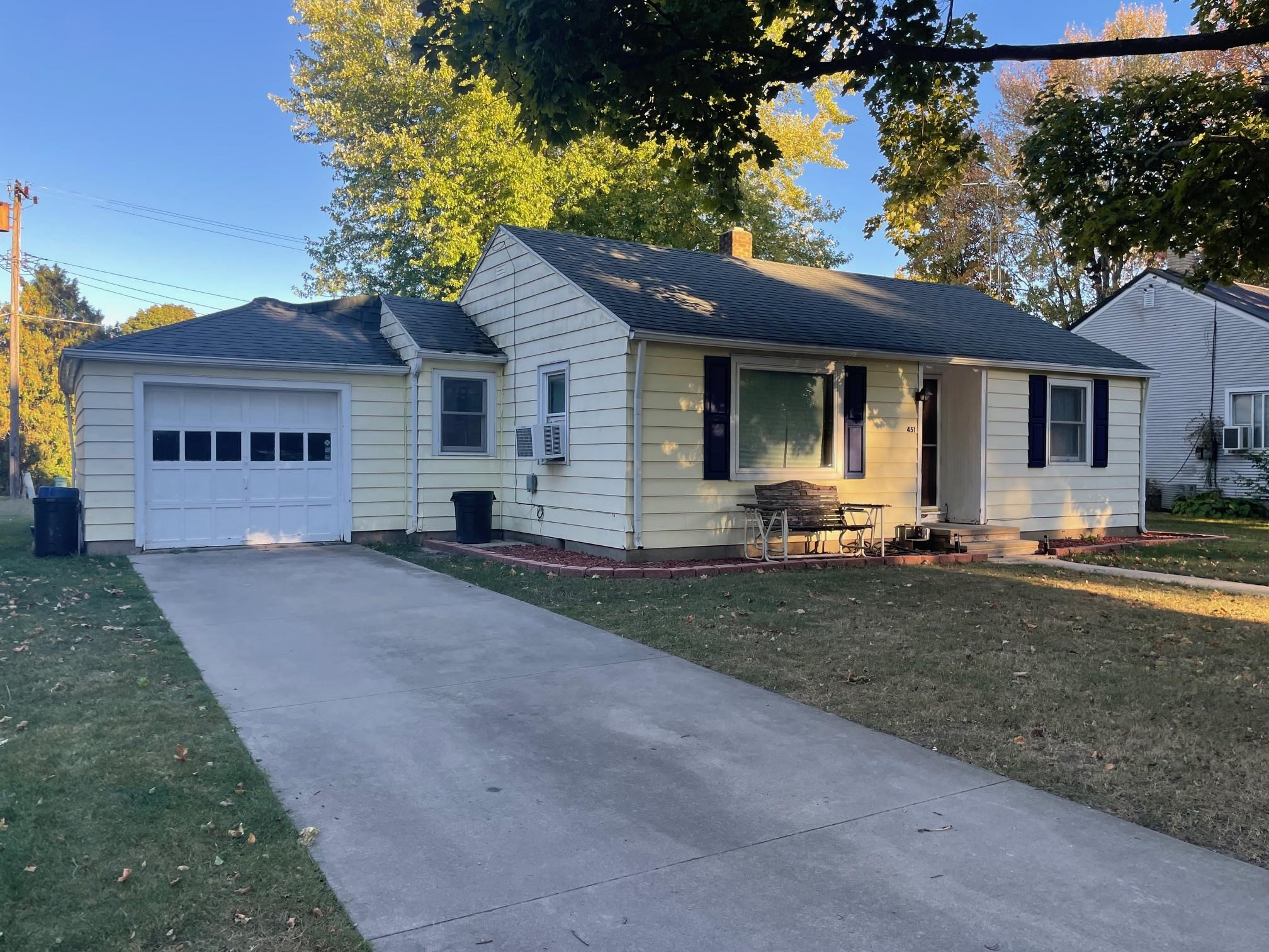 451 S 5th Street, Sebewaing, MI 48759 — front exterior