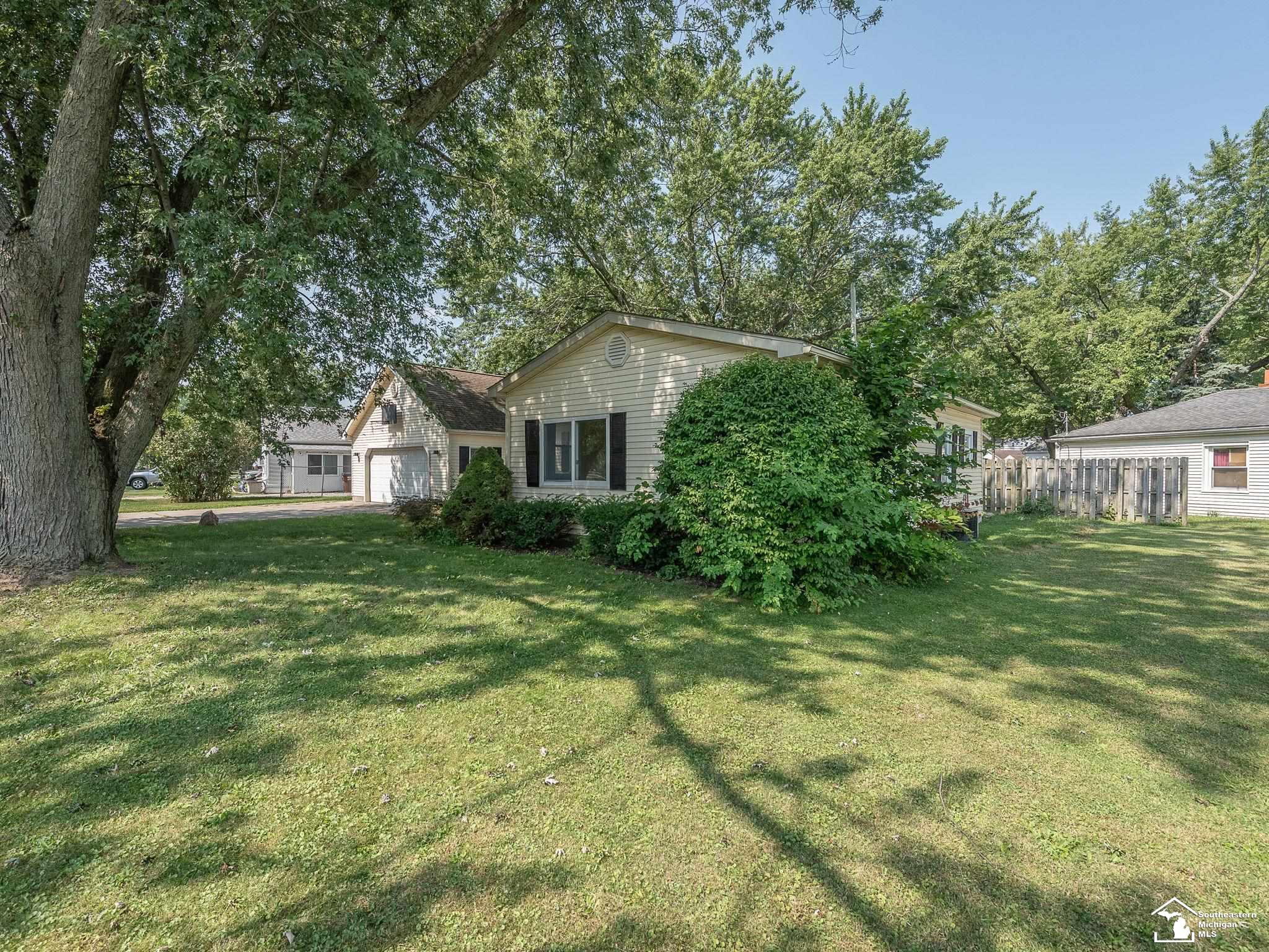 3469 Clairmont Street, Monroe, MI 48162 — Photo 32