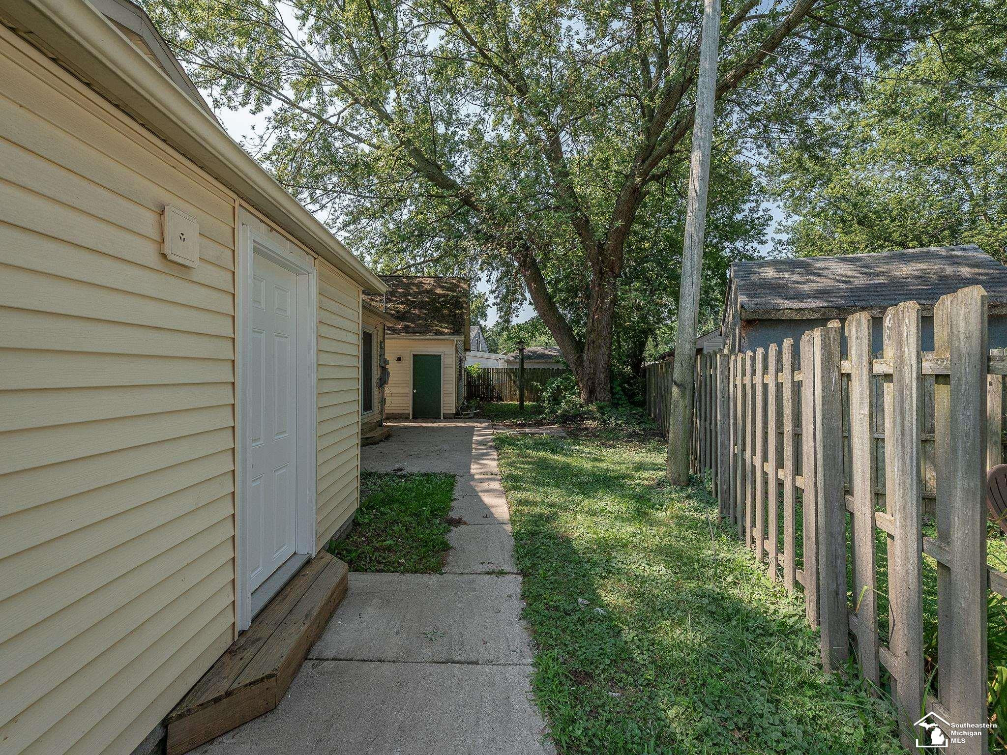 3469 Clairmont Street, Monroe, MI 48162 — Photo 34
