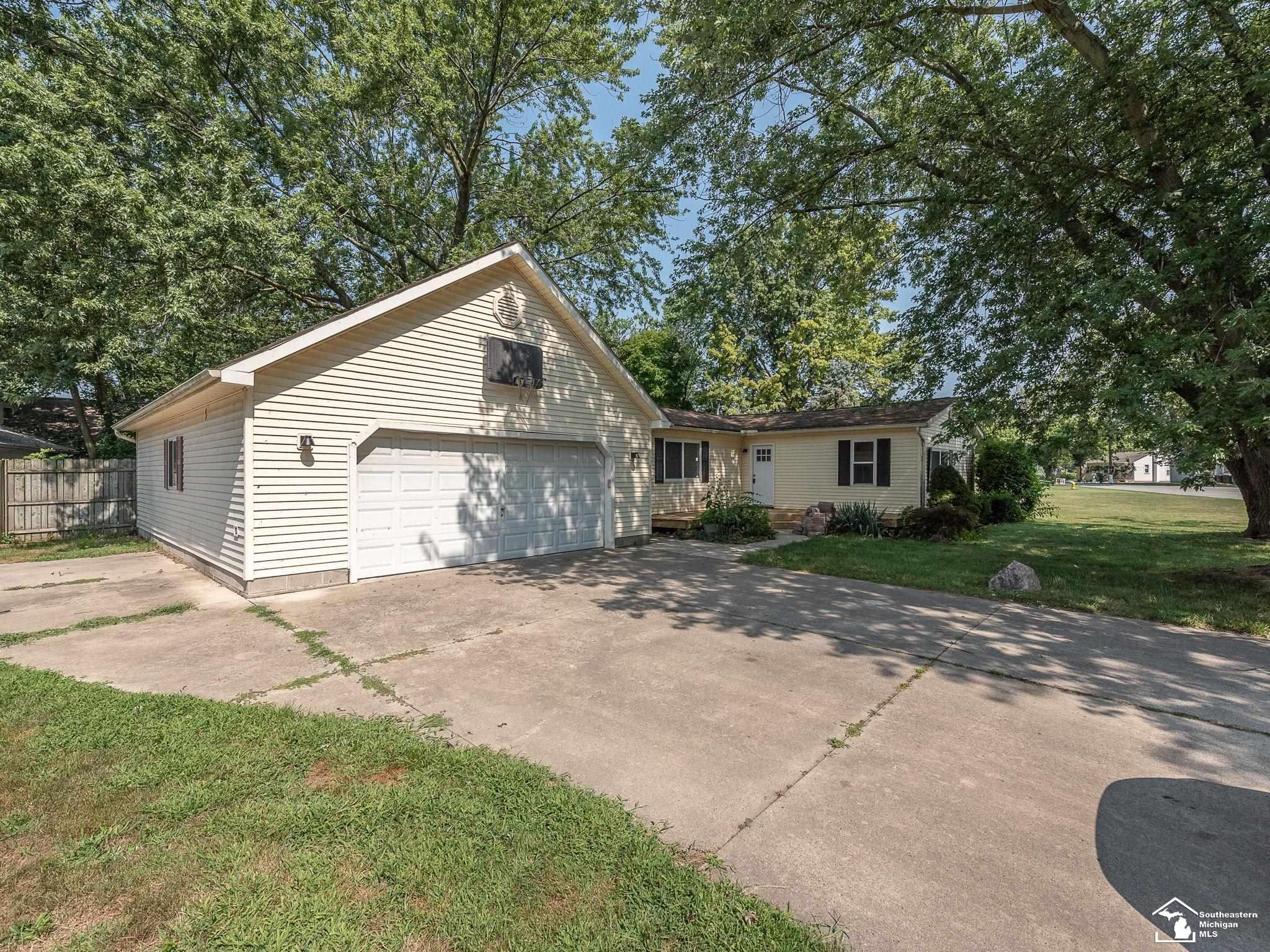 3469 Clairmont Street, Monroe, MI 48162 — Photo 38