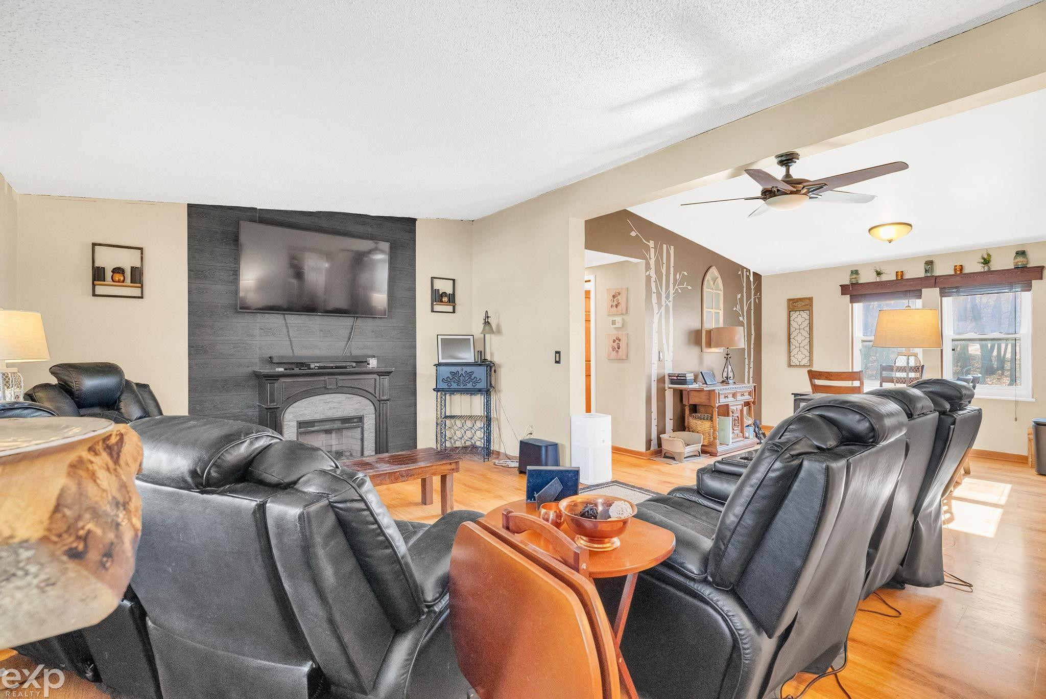 7021 Winn Road, MI 48097 — Photo 5