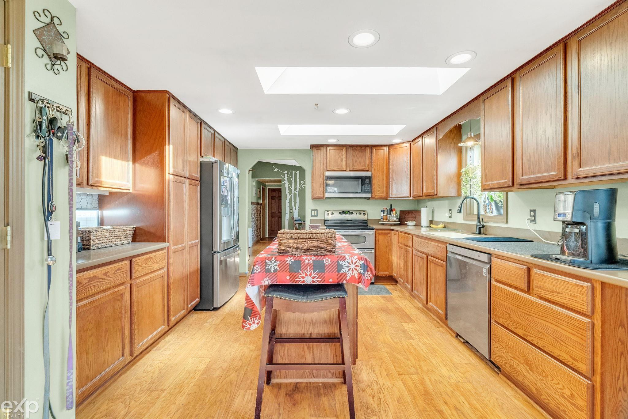 7021 Winn Road, MI 48097 — Photo 16