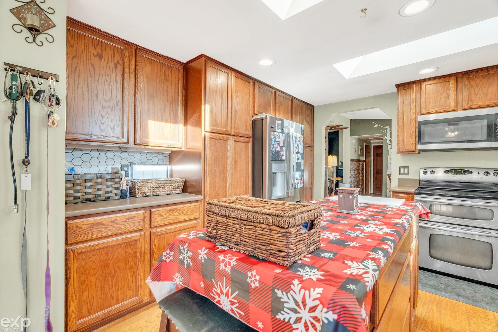 7021 Winn Road, MI 48097 — Photo 18