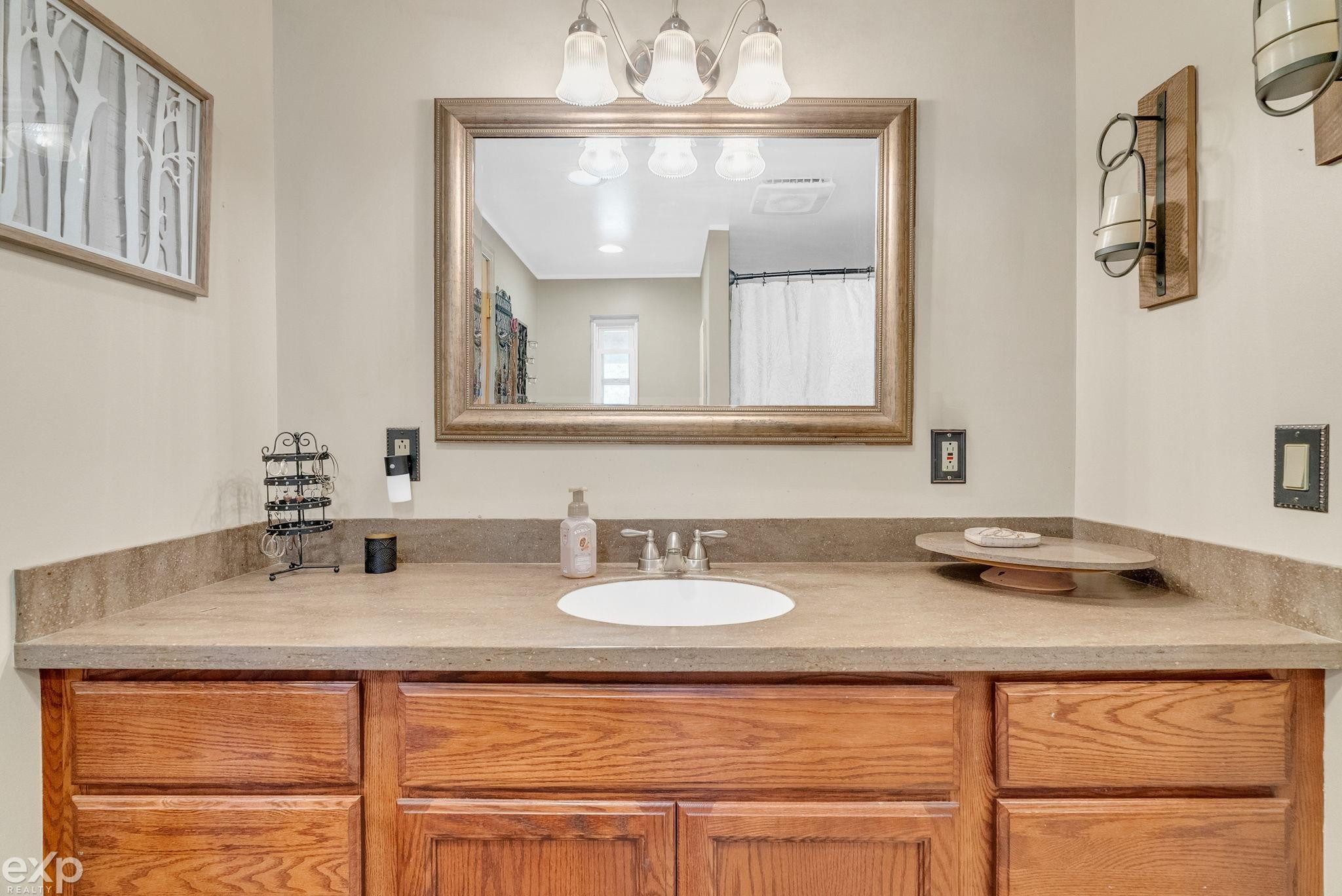 7021 Winn Road, MI 48097 — Photo 24