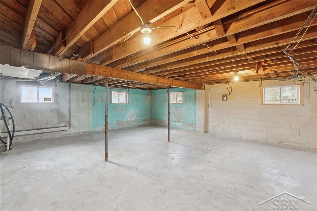 425 Eaton Street, Breckenridge, MI 48615 — Photo 32