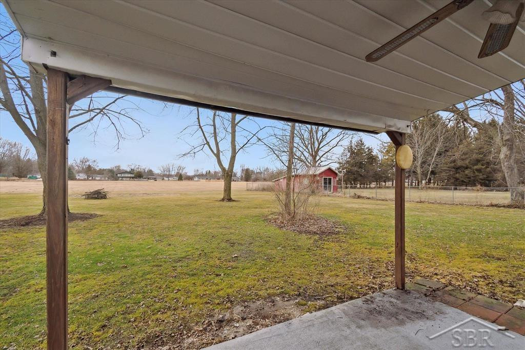 425 Eaton Street, Breckenridge, MI 48615 — Photo 35