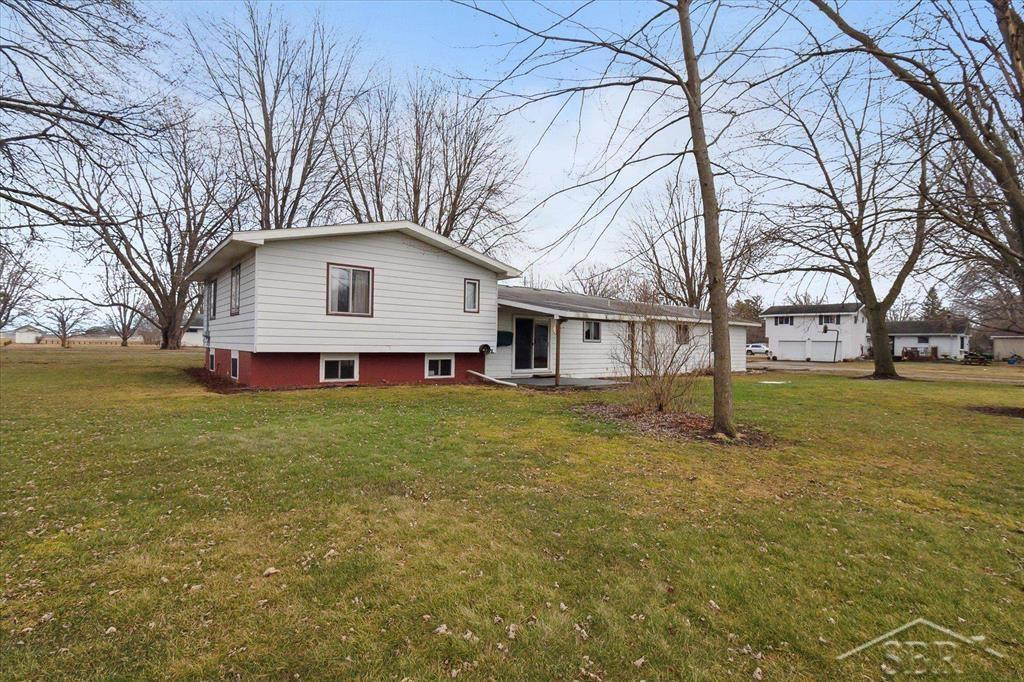 425 Eaton Street, Breckenridge, MI 48615 — Photo 37