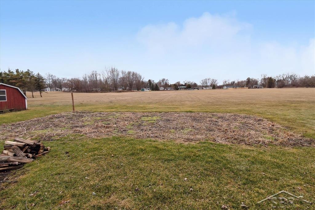 425 Eaton Street, Breckenridge, MI 48615 — Photo 40