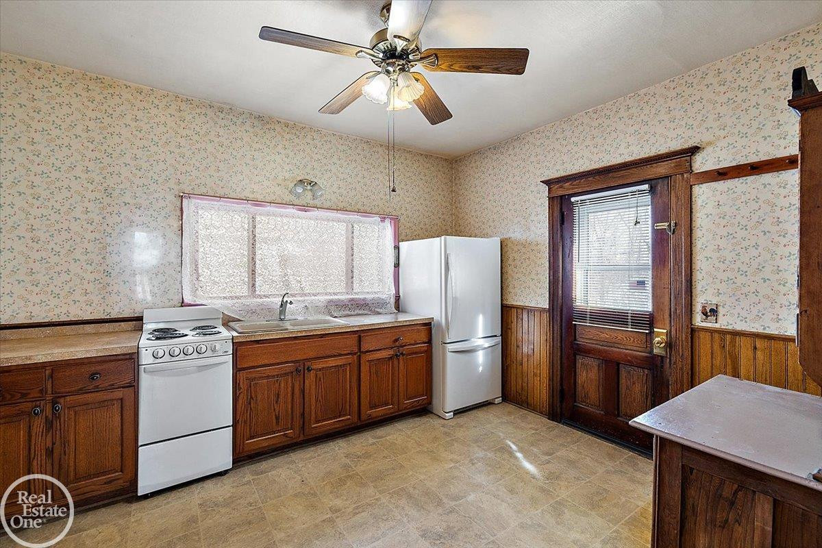 289 S Main Street, MI 48065 — Photo 20