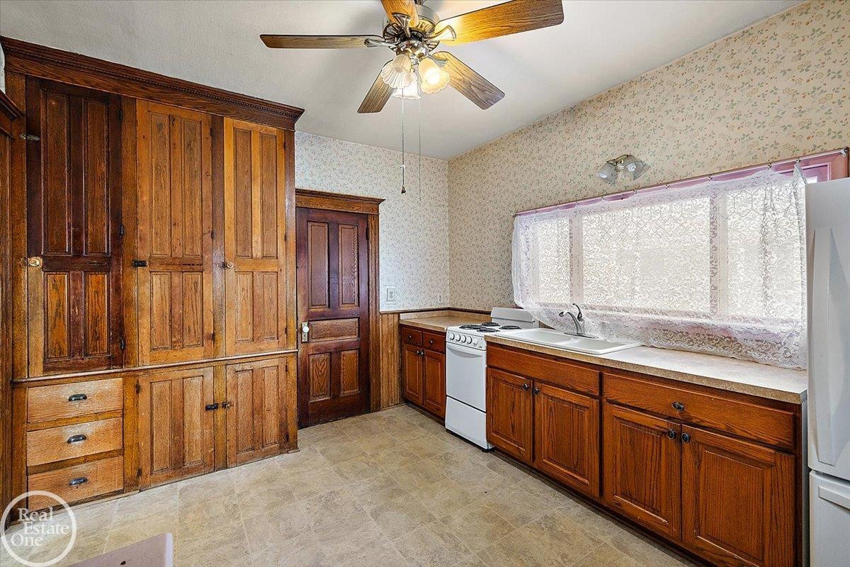 289 S Main Street, MI 48065 — Photo 21